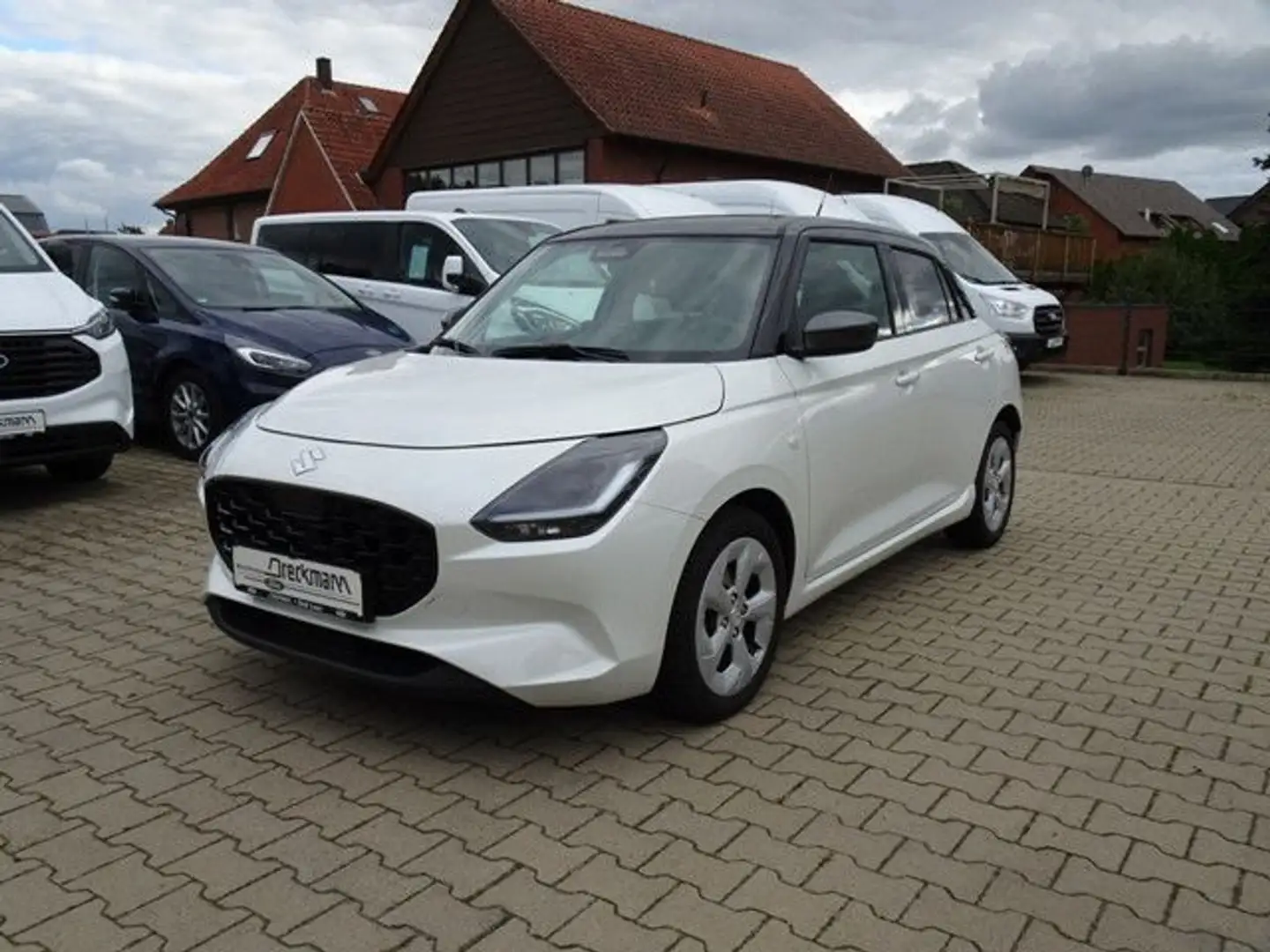 Suzuki Swift 1.2 Dualjet Hybrid 61 kW Club Weiß - 1