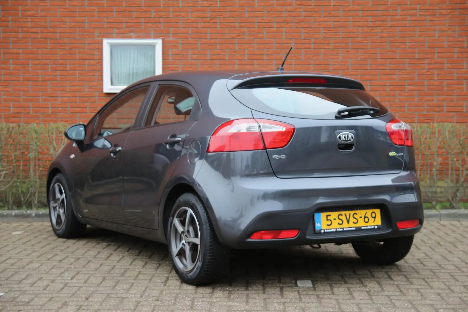 Kia Rio 1.2 CVVT 86pk Comfort Pack | NL-auto | Airco | 5 d Gris - 2