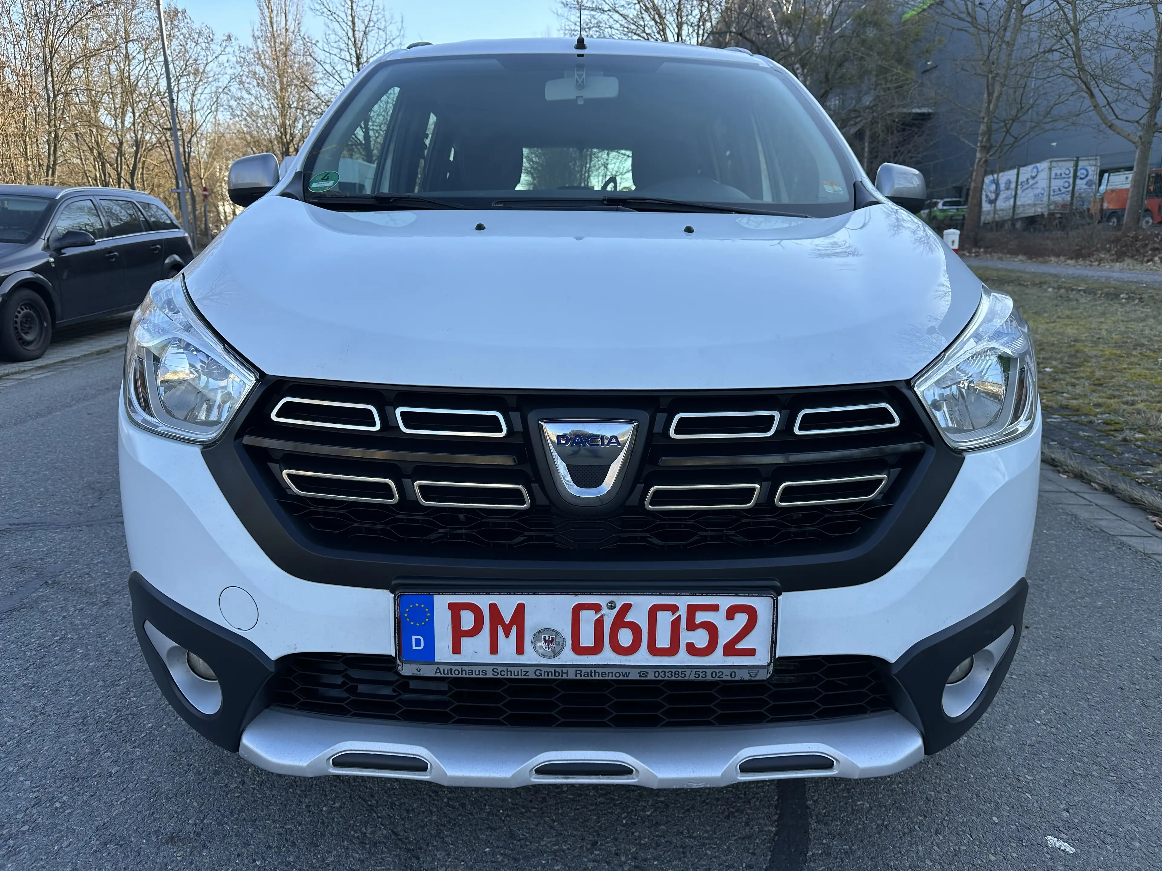 Dacia Lodgy STEPWAY.,Navi,Kamera,AHK.,TUV.,…