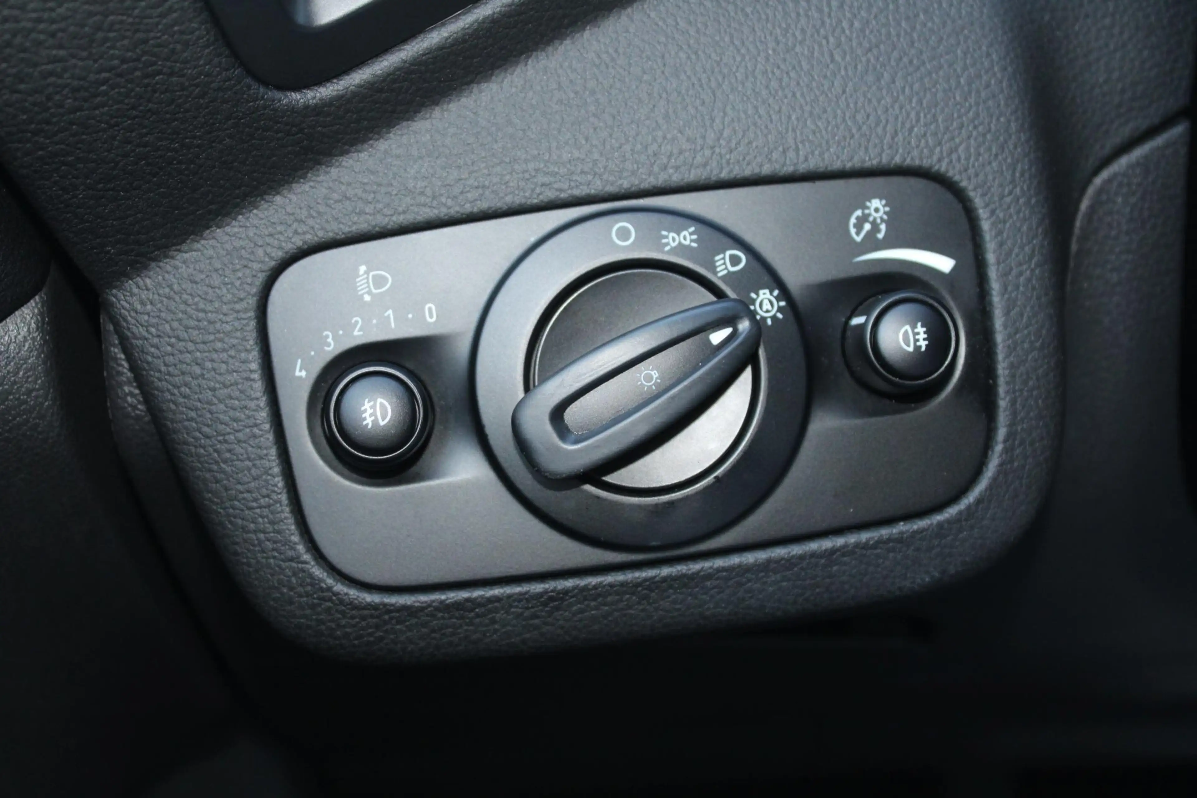 Ford C-Max 1.0 Titanium | Trekhaak | Stoelverwarming | Cruise — photo 7
