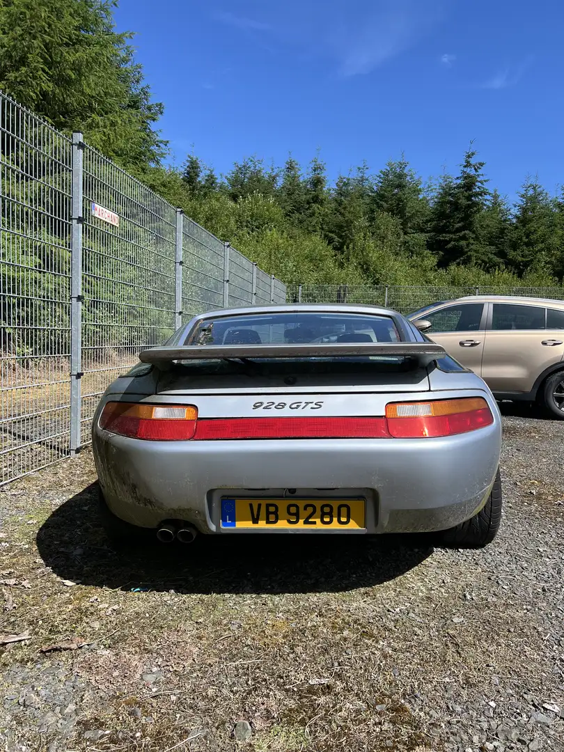 Porsche 928 GTS - 2