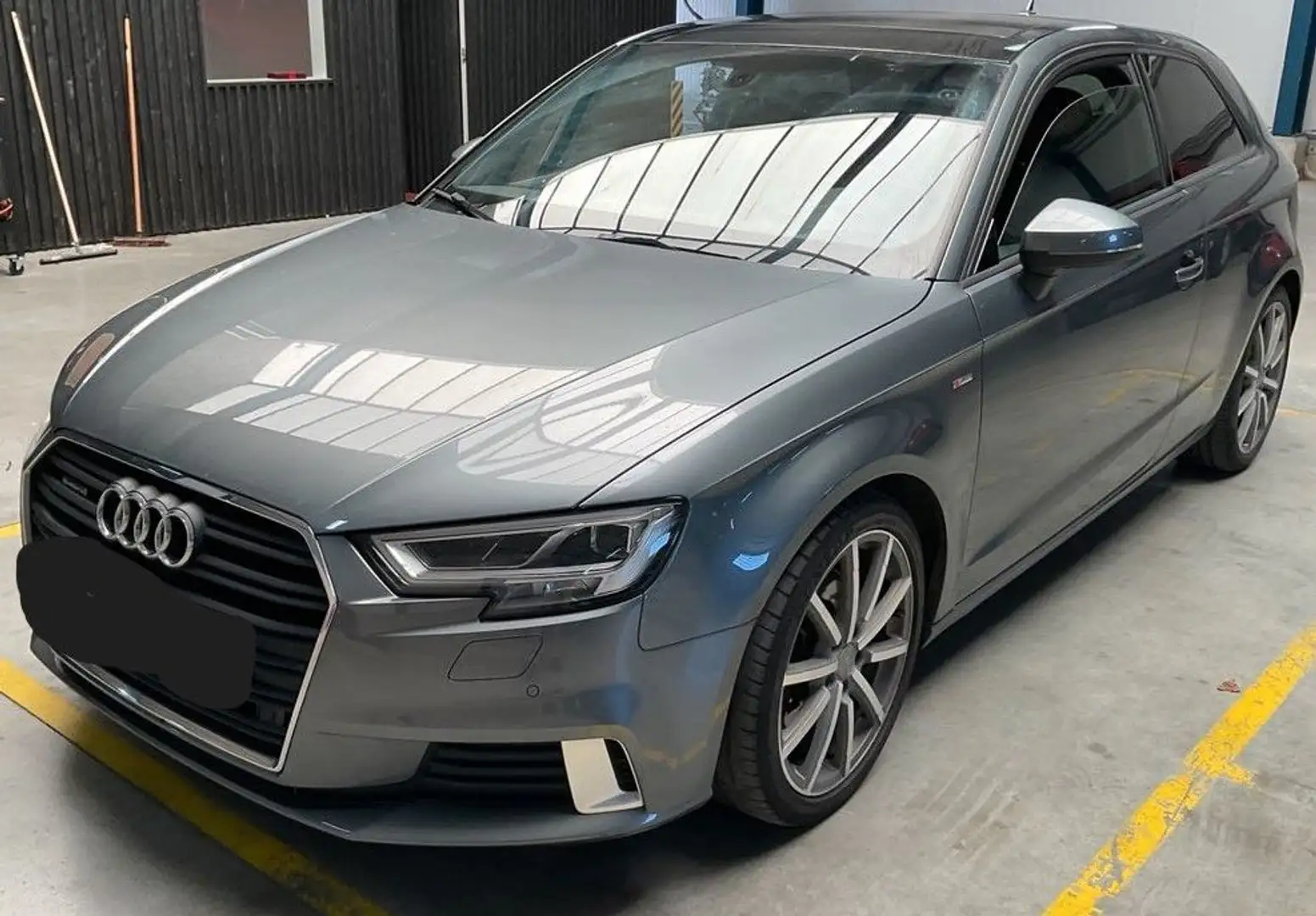 Audi A3 S line Sport Plus Quattro Pano Navi LED Gris - 1