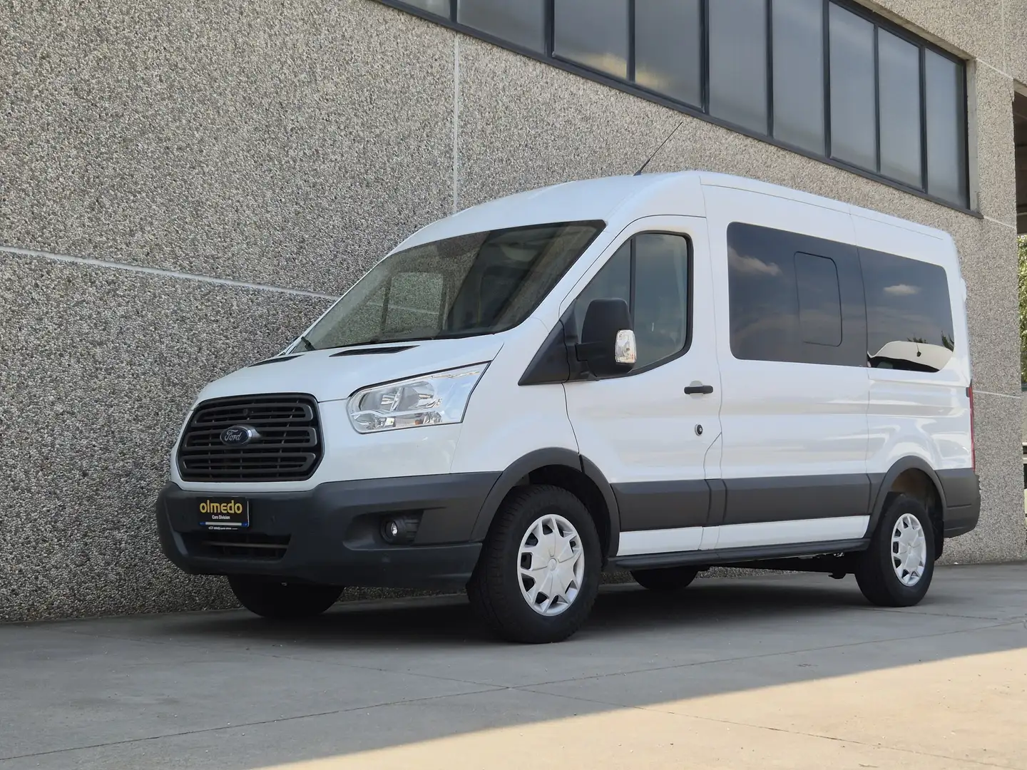 Ford Transit 2.0 tdci 131cv 9 posti Bianco - 1