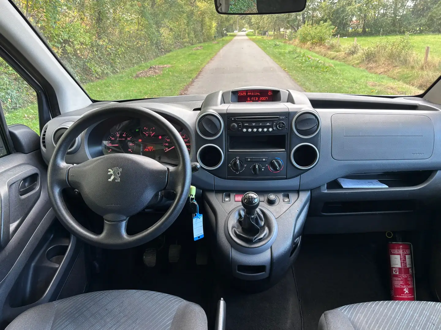 Peugeot Partner Tepee 1.6 HDiF XR | Nu € 2.950!! Wit - 2