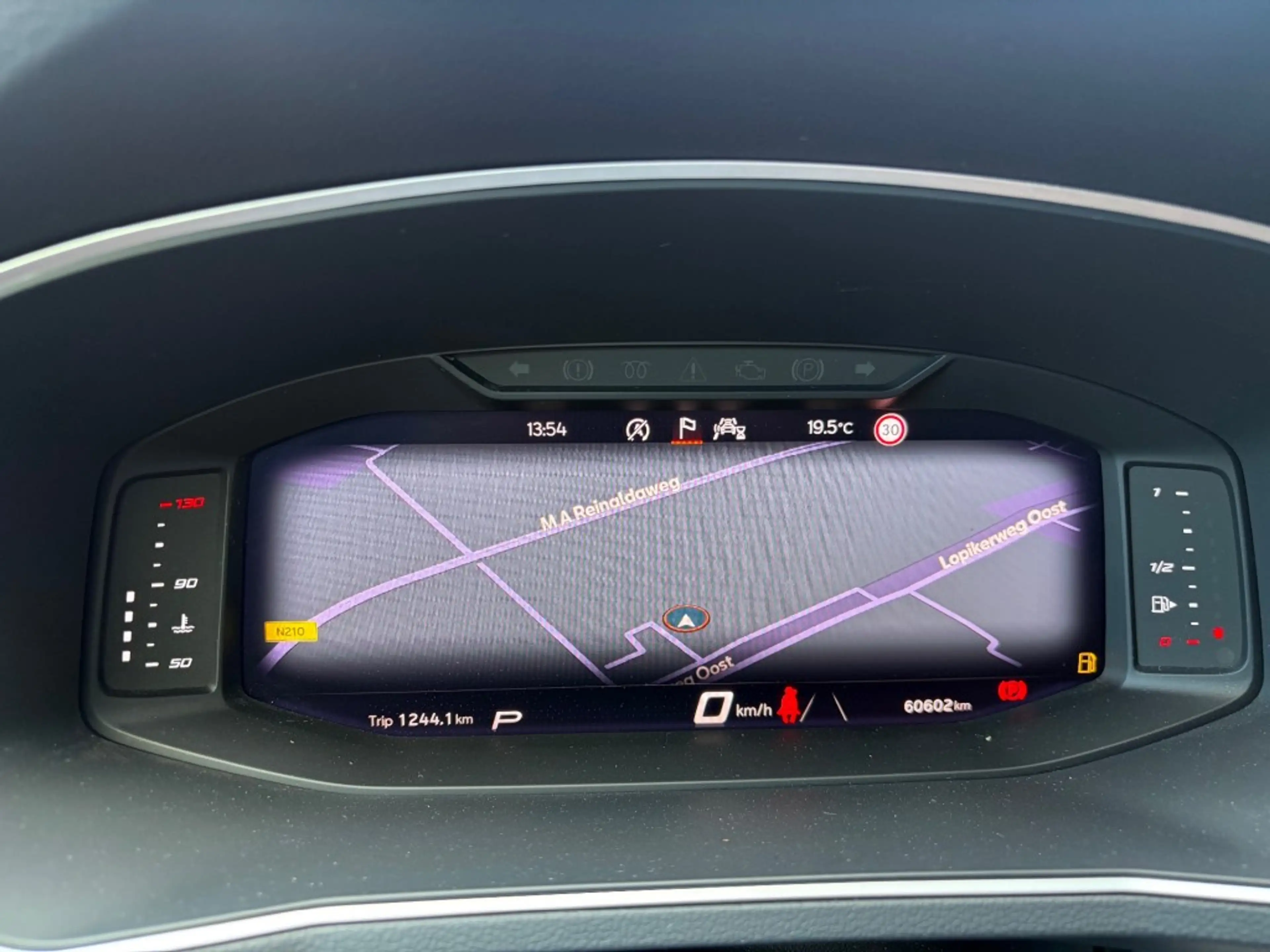 SEAT Tarraco 2.0 TFSI FR 4 drive PANO TREKHAAK BEATS 7 ZITS — photo 14