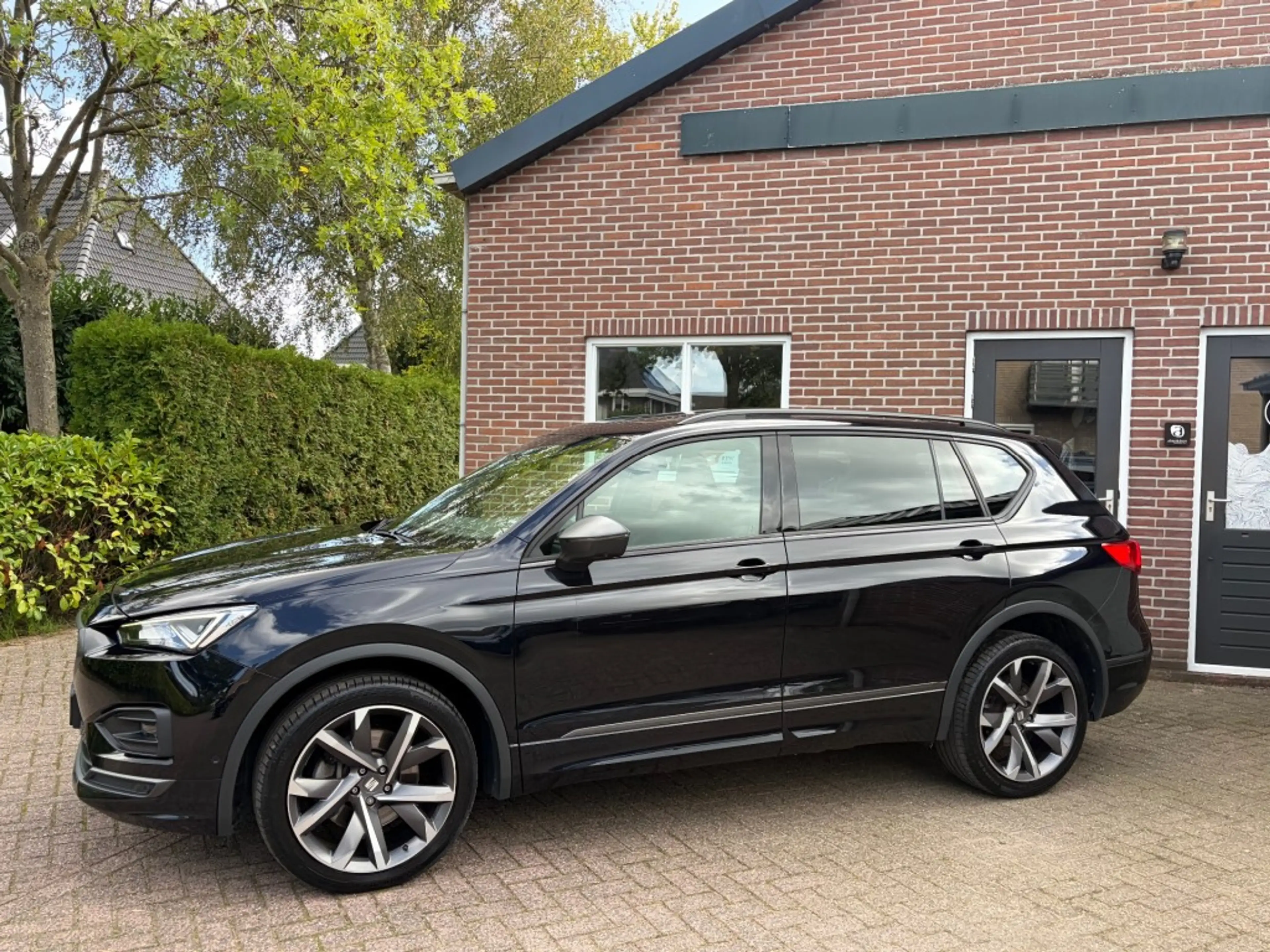 SEAT Tarraco 2.0 TFSI FR 4 drive PANO TREKHAAK BEATS 7 ZITS — photo 3