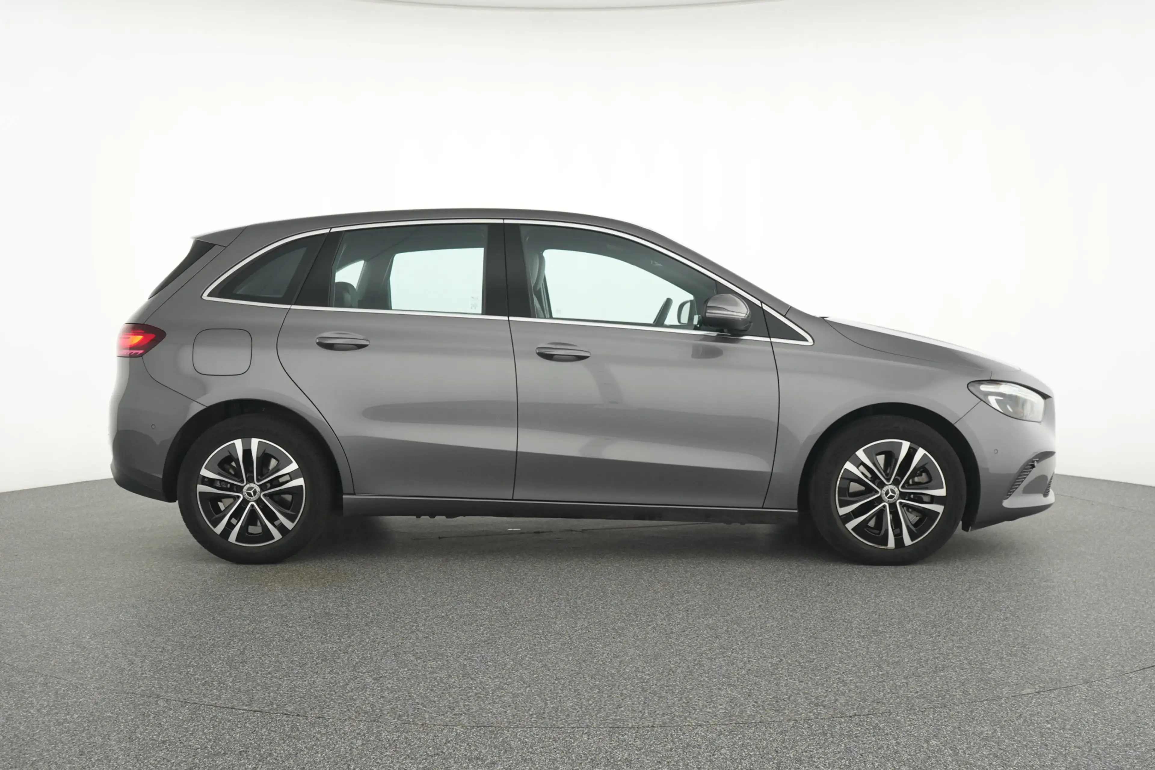 Mercedes-Benz B 250 e Business Plug-In Hybride Ledkoplampen | Parkeerp — photo 9