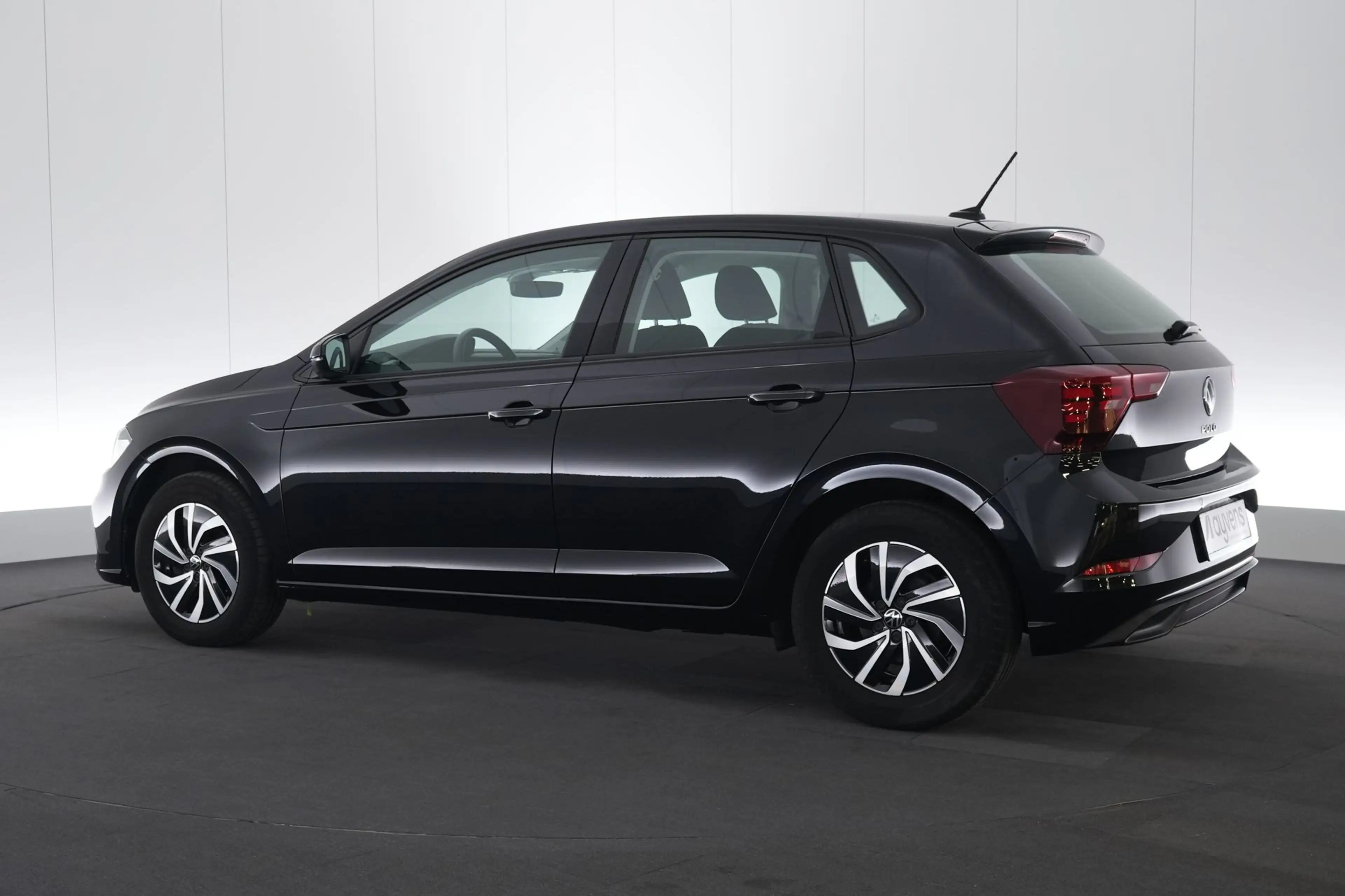 Volkswagen Polo 1.0 TSI Life Business LED GPS PDC CAM Carplay — photo 10