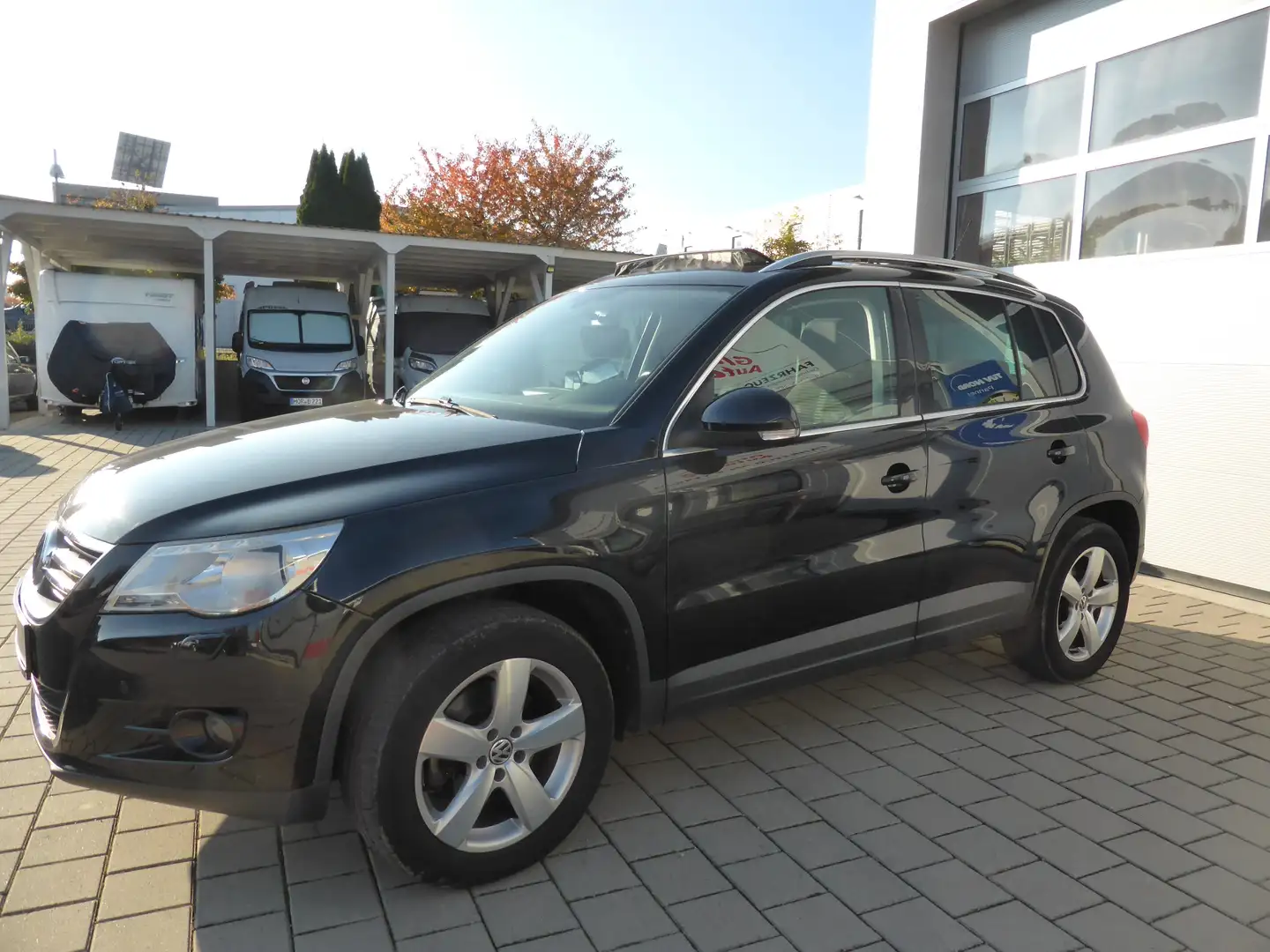 Volkswagen Tiguan Sport/Klima/AHK/Allrad/Sitzheizung/PDC/Schiebedach Noir - 2