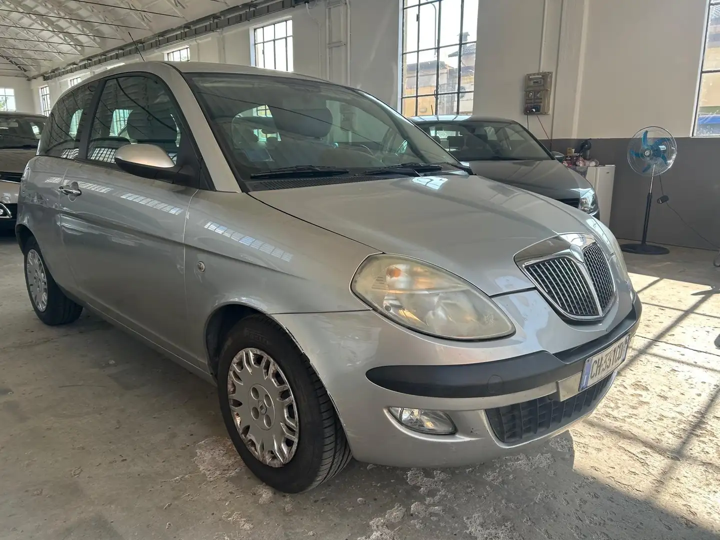 Lancia Ypsilon 1.2 16v Argento Argento - 1