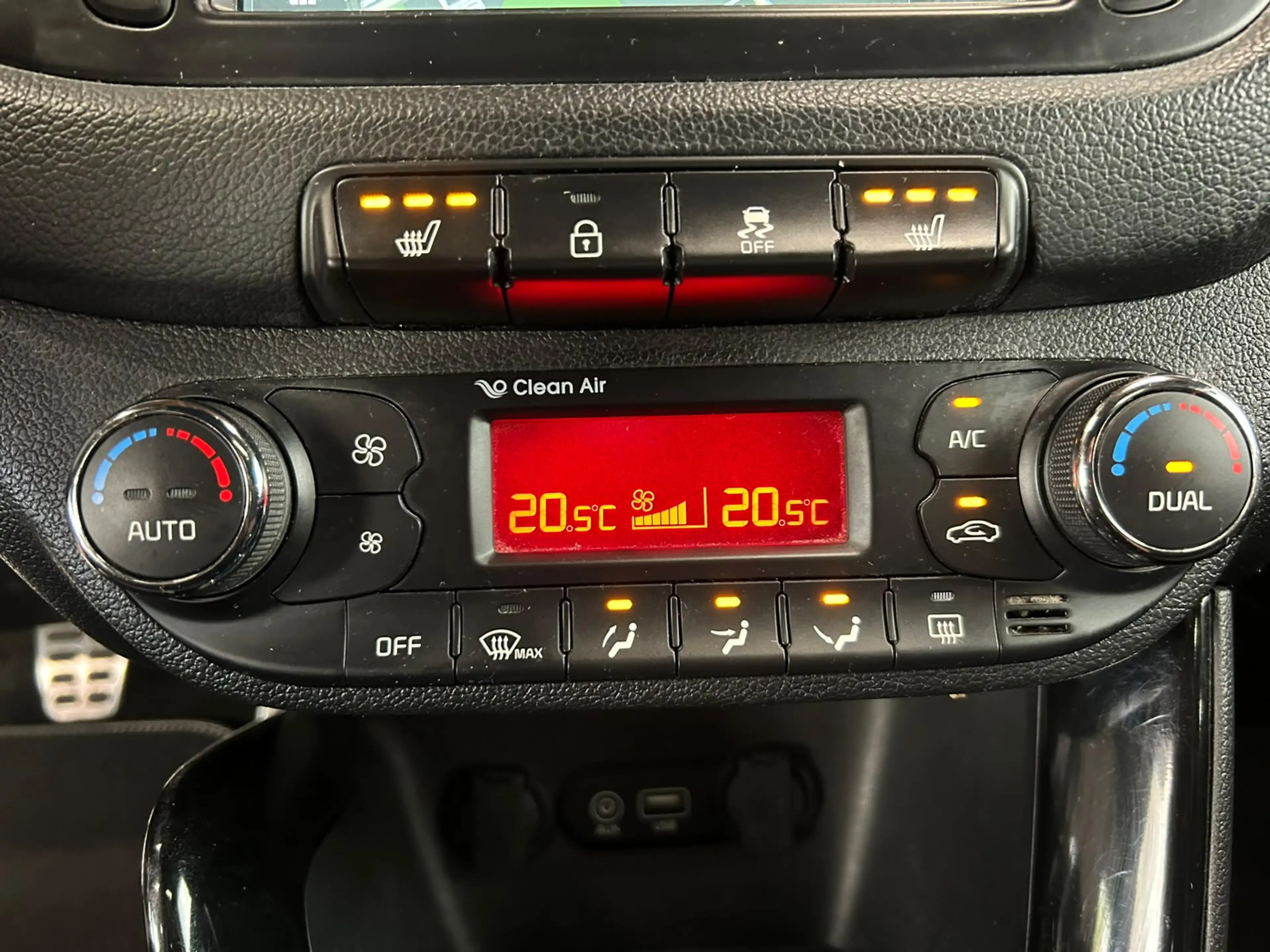 Kia Ceed / cee'd 1.0 T-GDi GT-Line PANODAK! — photo 12