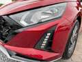Hyundai i20 FAMILY 1.0 T-GDI 100PK DCT AR/CAM NAV NIEUW 0KM Rood - thumbnail 35