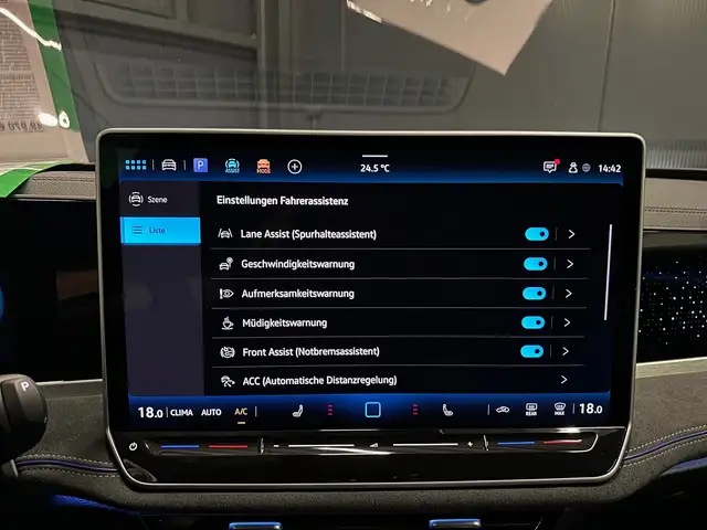Volkswagen Passat view 27