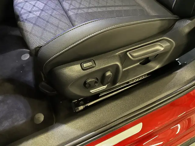 Volkswagen Passat view 15
