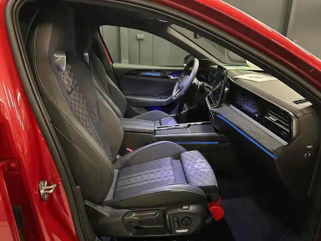 Volkswagen Passat view 10