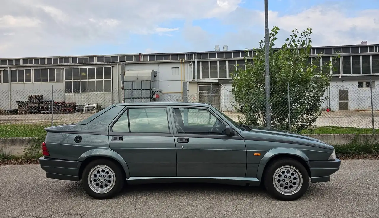 Alfa Romeo 75 2.0 twin spark, foto 5