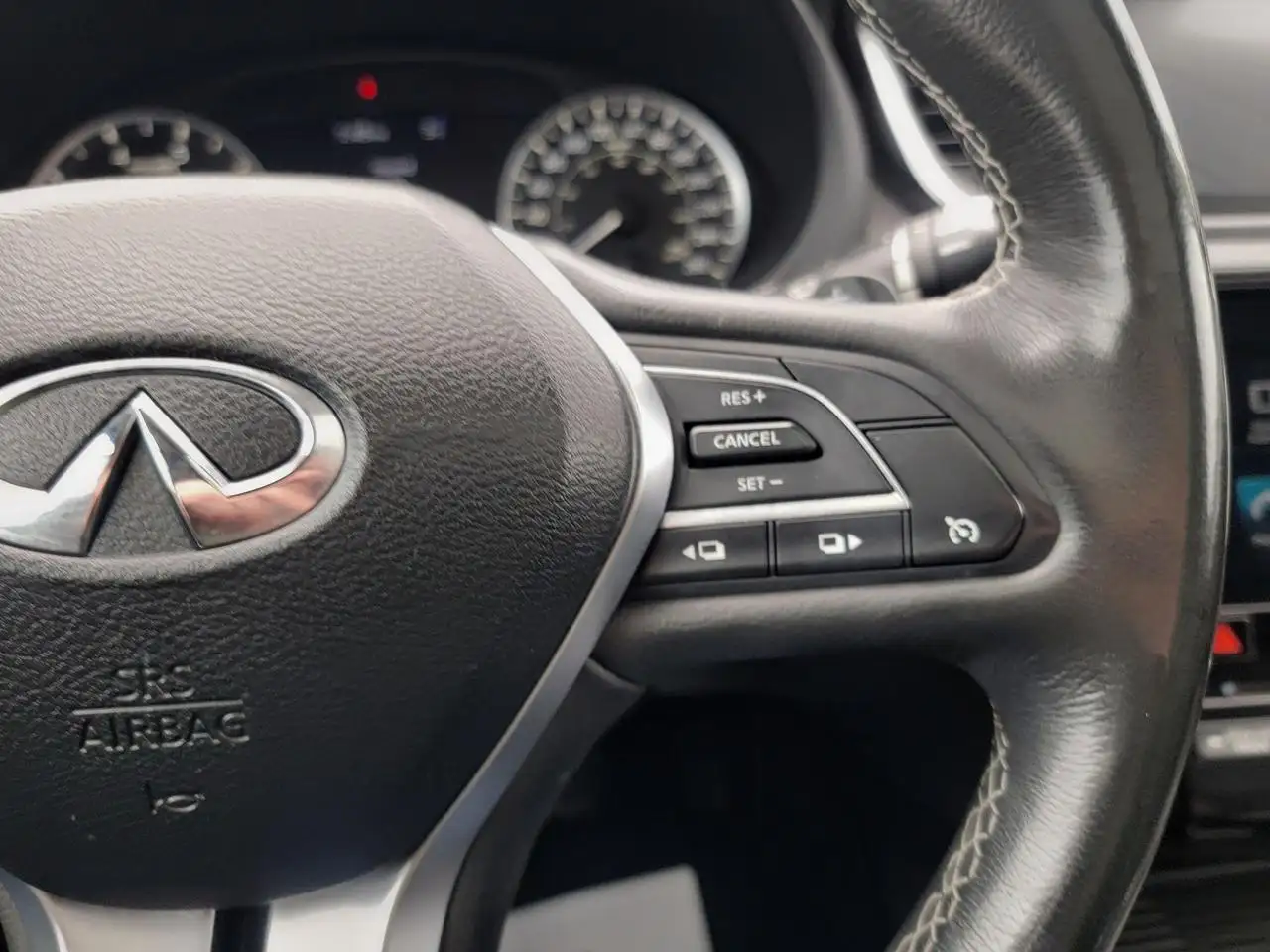 Infiniti QX50 снимка Infiniti QX50