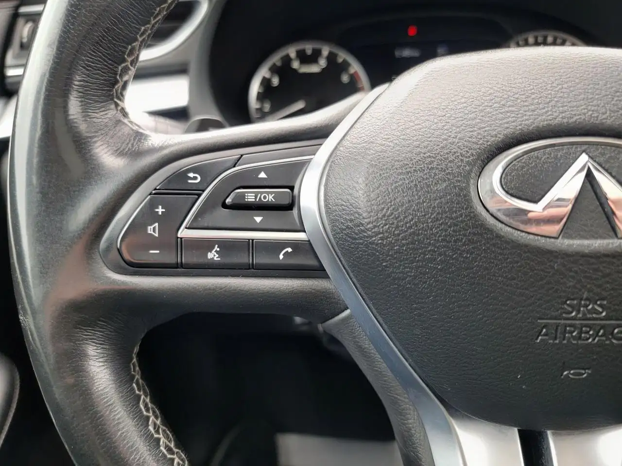 Infiniti QX50 снимка Infiniti QX50