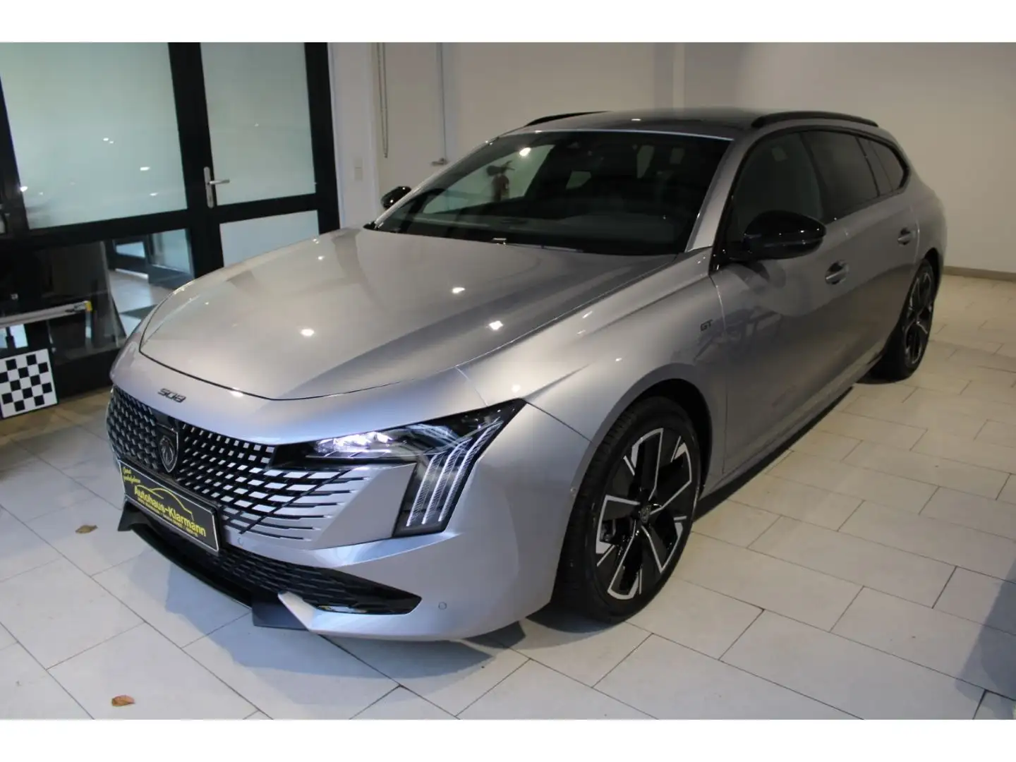 Peugeot 508 SW GT 1.2 PureTech 130 EU6e Sportpaket Navi Grau - 1