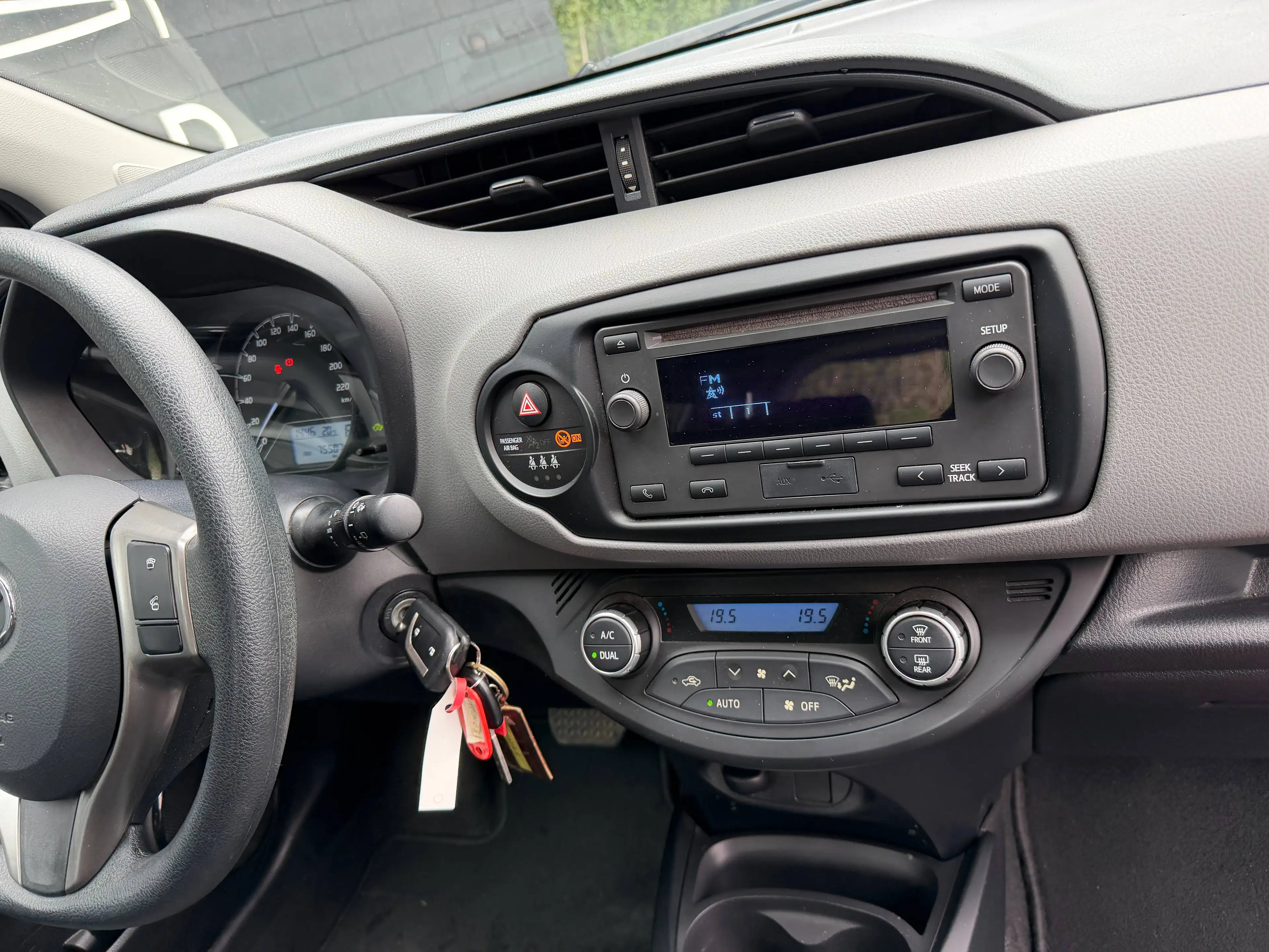 Toyota Yaris Hybrid 1.5i+GARANTIE 1 AN+AIRCO+EURO 6C — photo 10