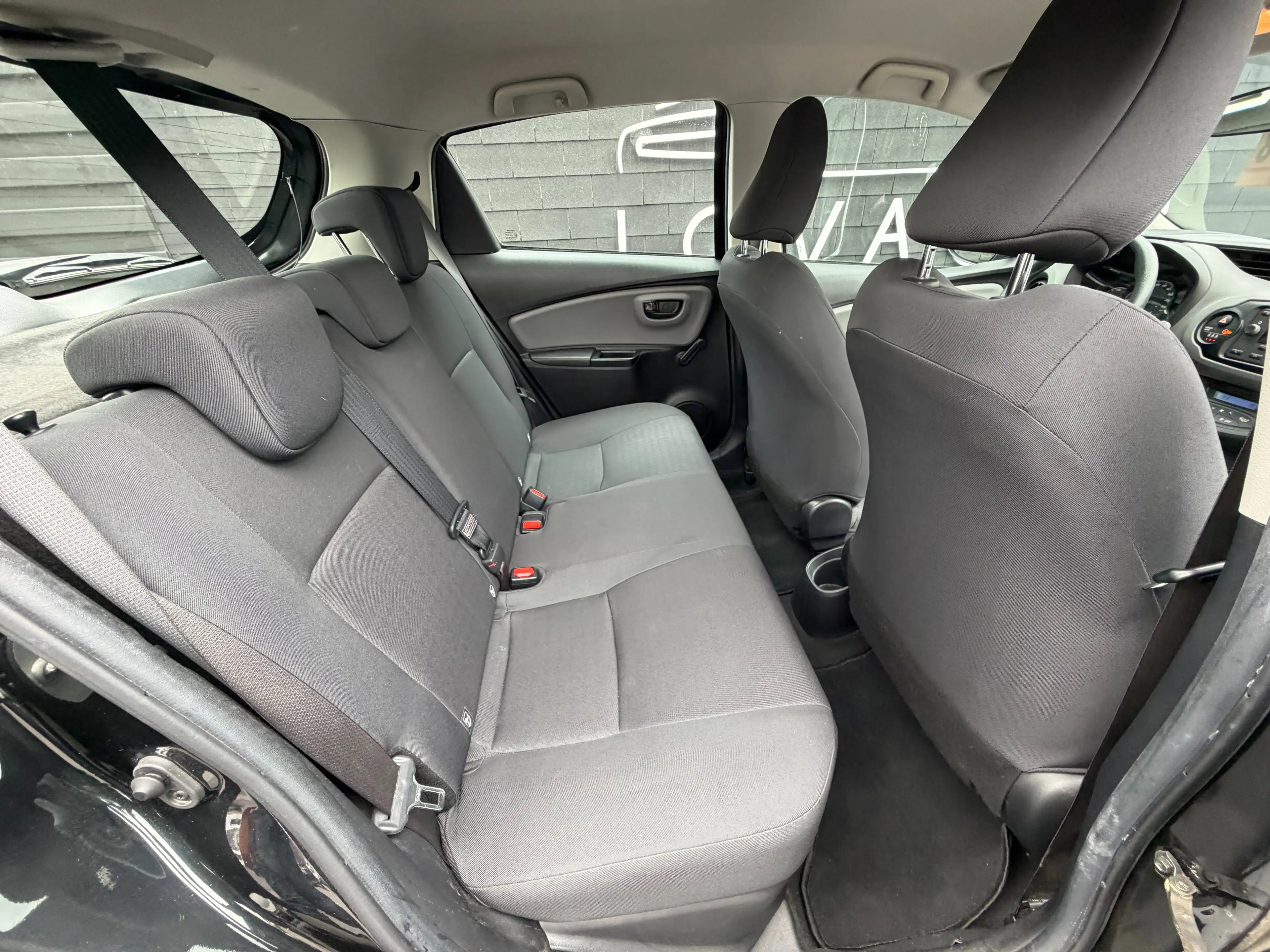 Toyota Yaris Hybrid 1.5i+GARANTIE 1 AN+AIRCO+EURO 6C — photo 13