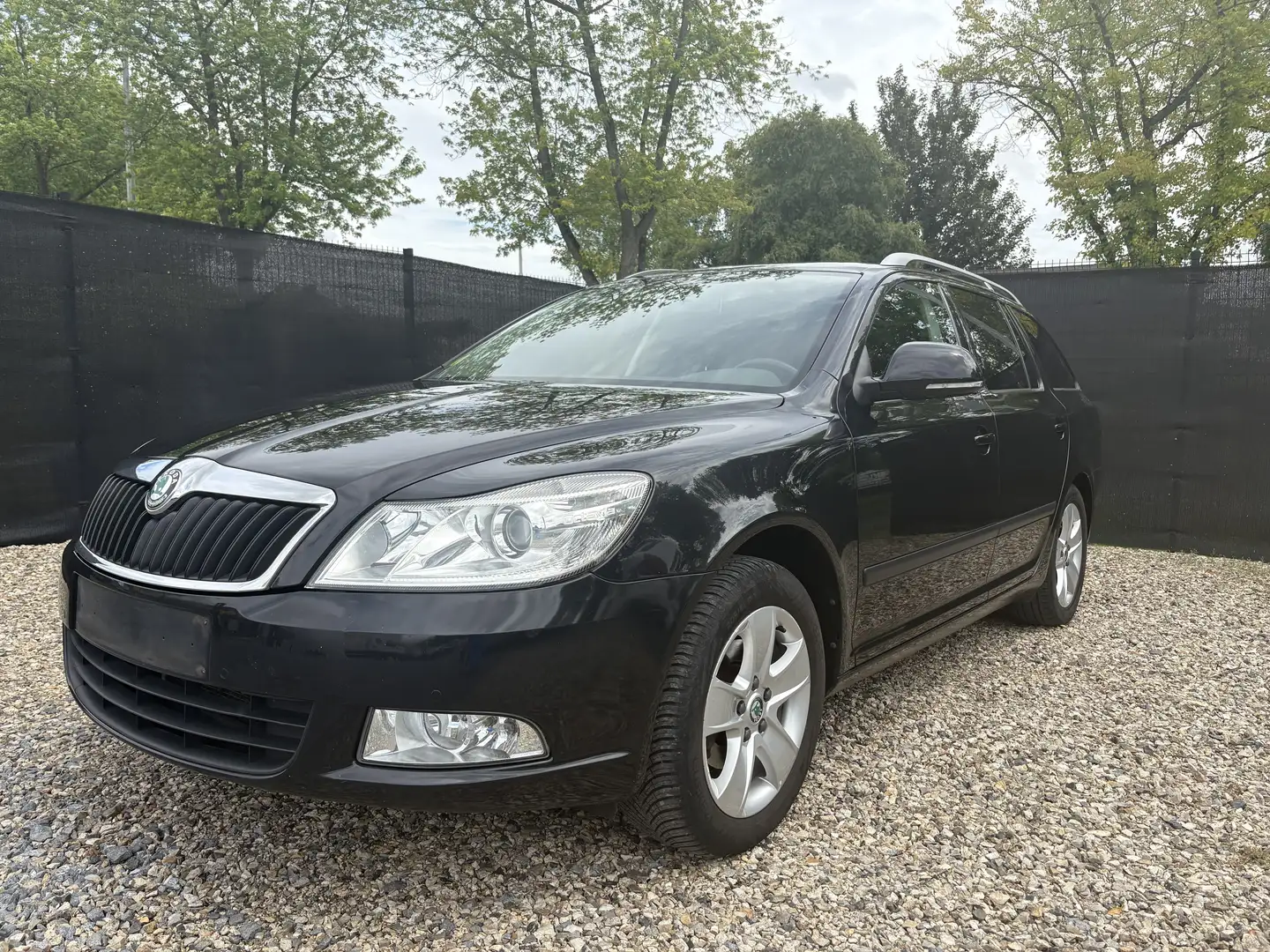 Skoda Octavia SW 1.6 CR TDi DSG ! 1e PROP - CUIR - NAVI - Eur5 Zwart - 2