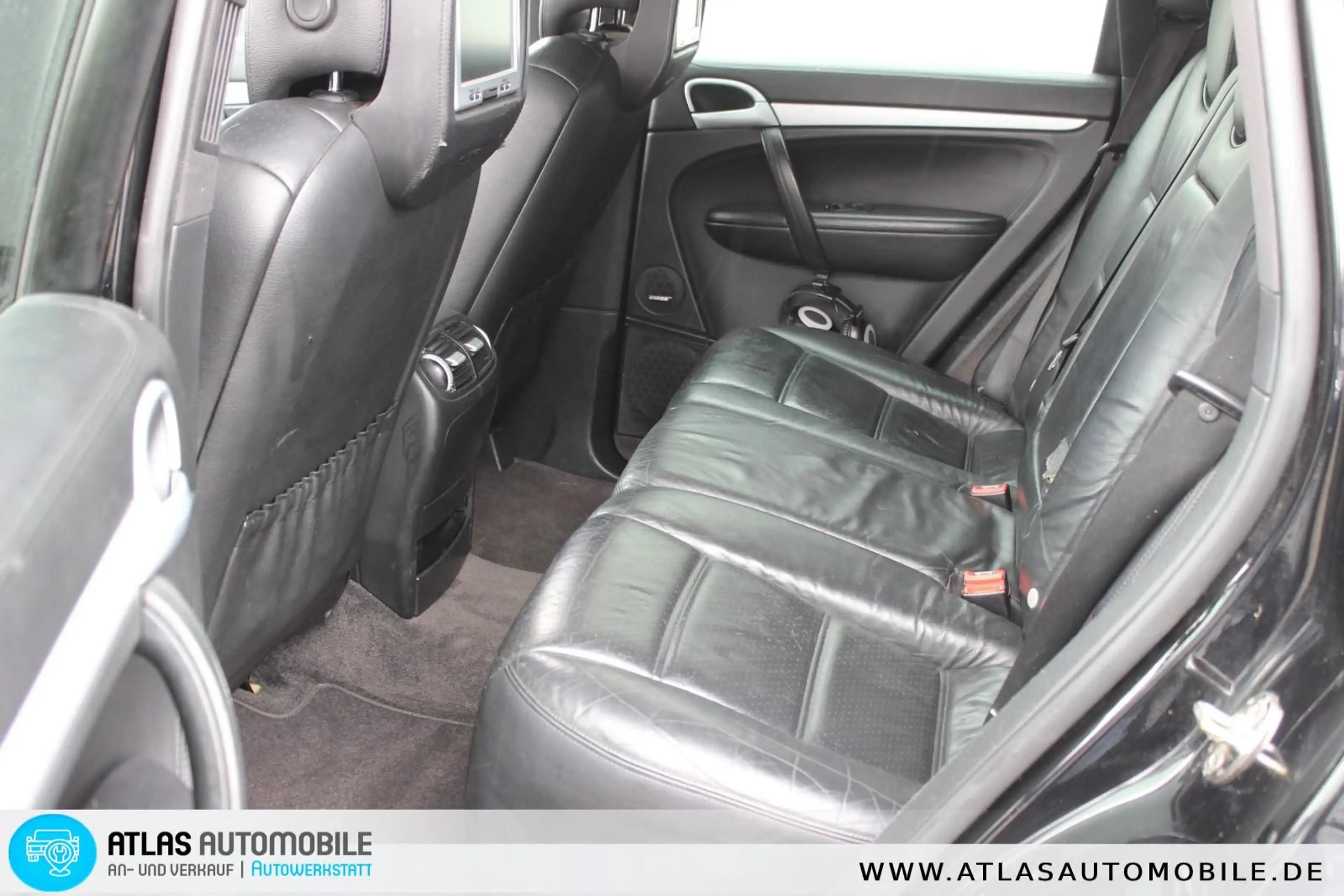 Porsche Cayenne Black Edition Leder=Navi=e.HGSD=Xenon — photo 12