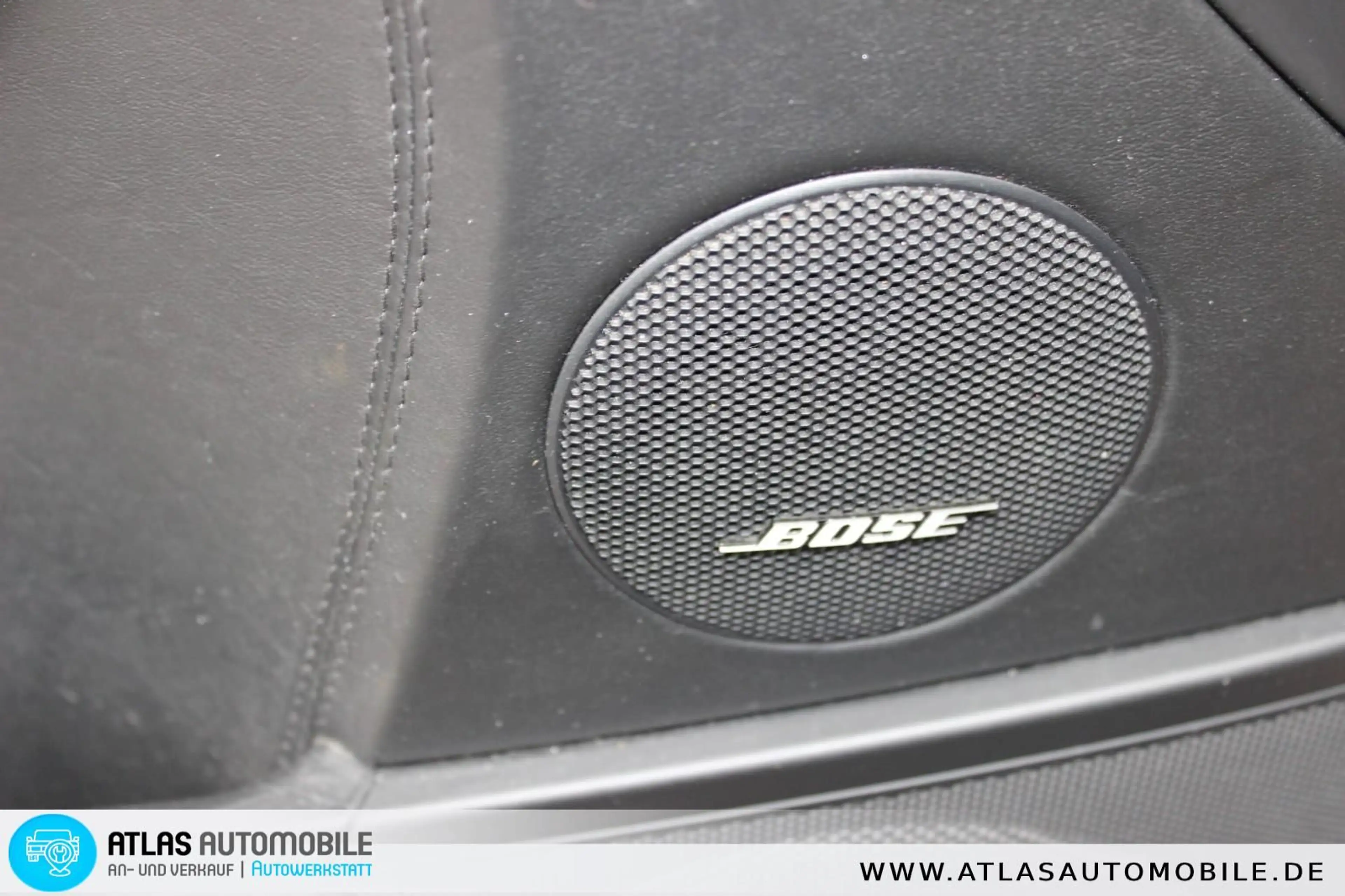 Porsche Cayenne Black Edition Leder=Navi=e.HGSD=Xenon — photo 8