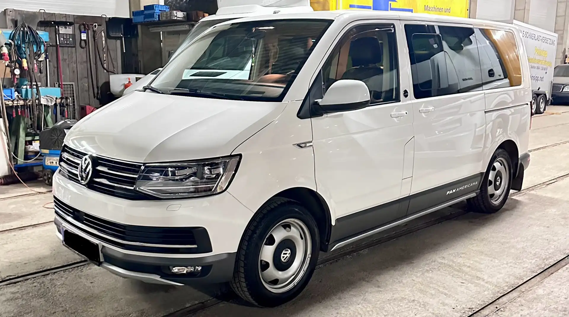 Volkswagen T6 Multivan PanAmericana 2,0 TDI 4Motion BMT DSG Alb - 2