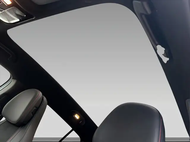 Mercedes-Benz GLB view 12