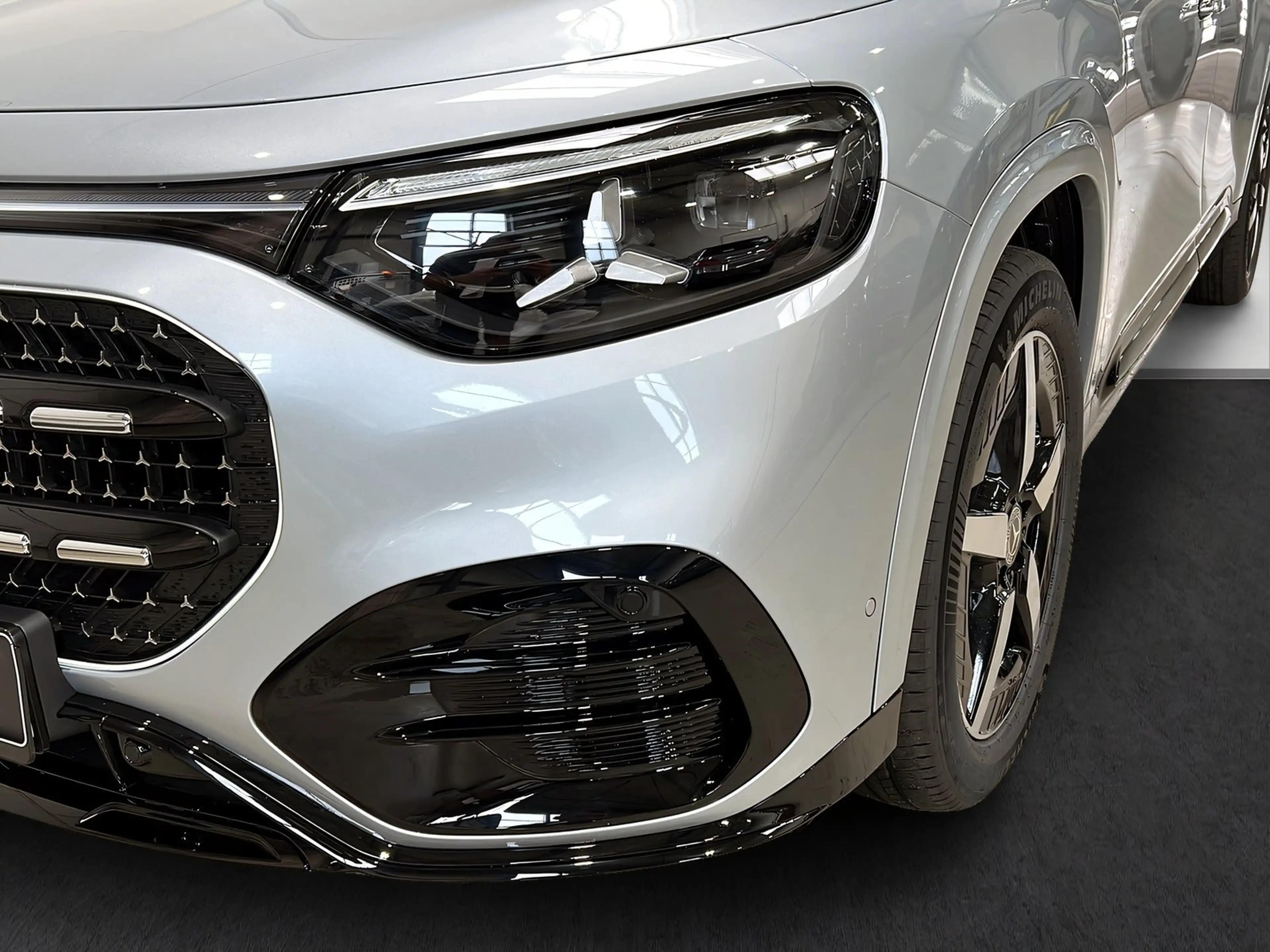 Mercedes-Benz GLB 200 AMG+FACELIFT+LED+DISTR+NIGHT+Pano+AHK — photo 15