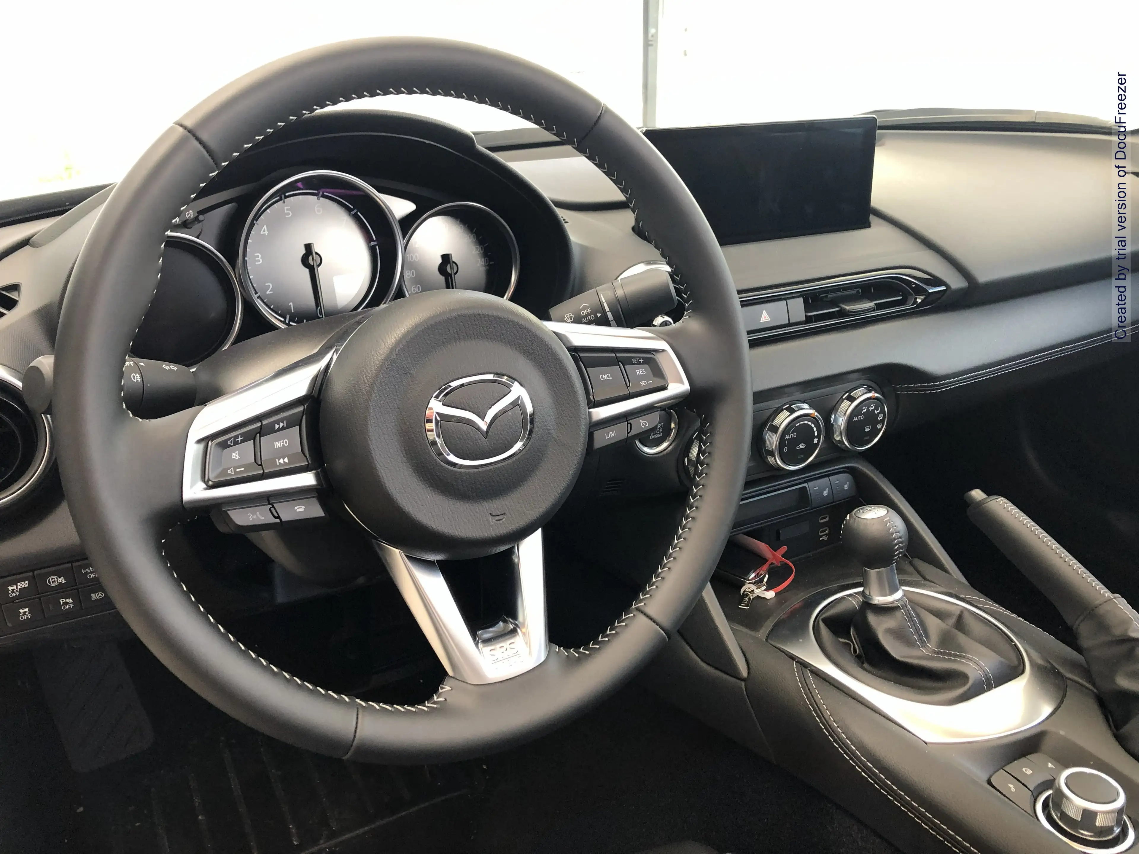 Mazda MX-5 Exclusive Line — photo 7