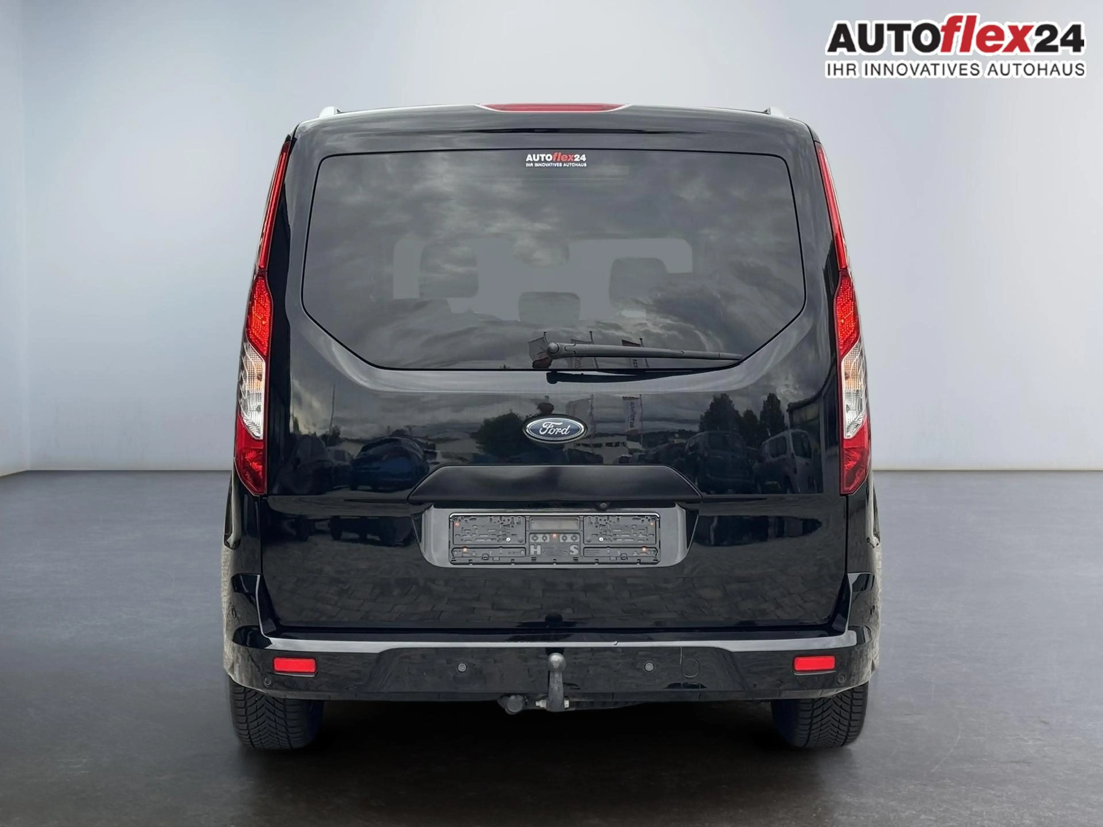 Ford Grand Tourneo 1,5 TDCI AT Titanium ACC Navi PDC AHK Pano 88 k... — photo 4
