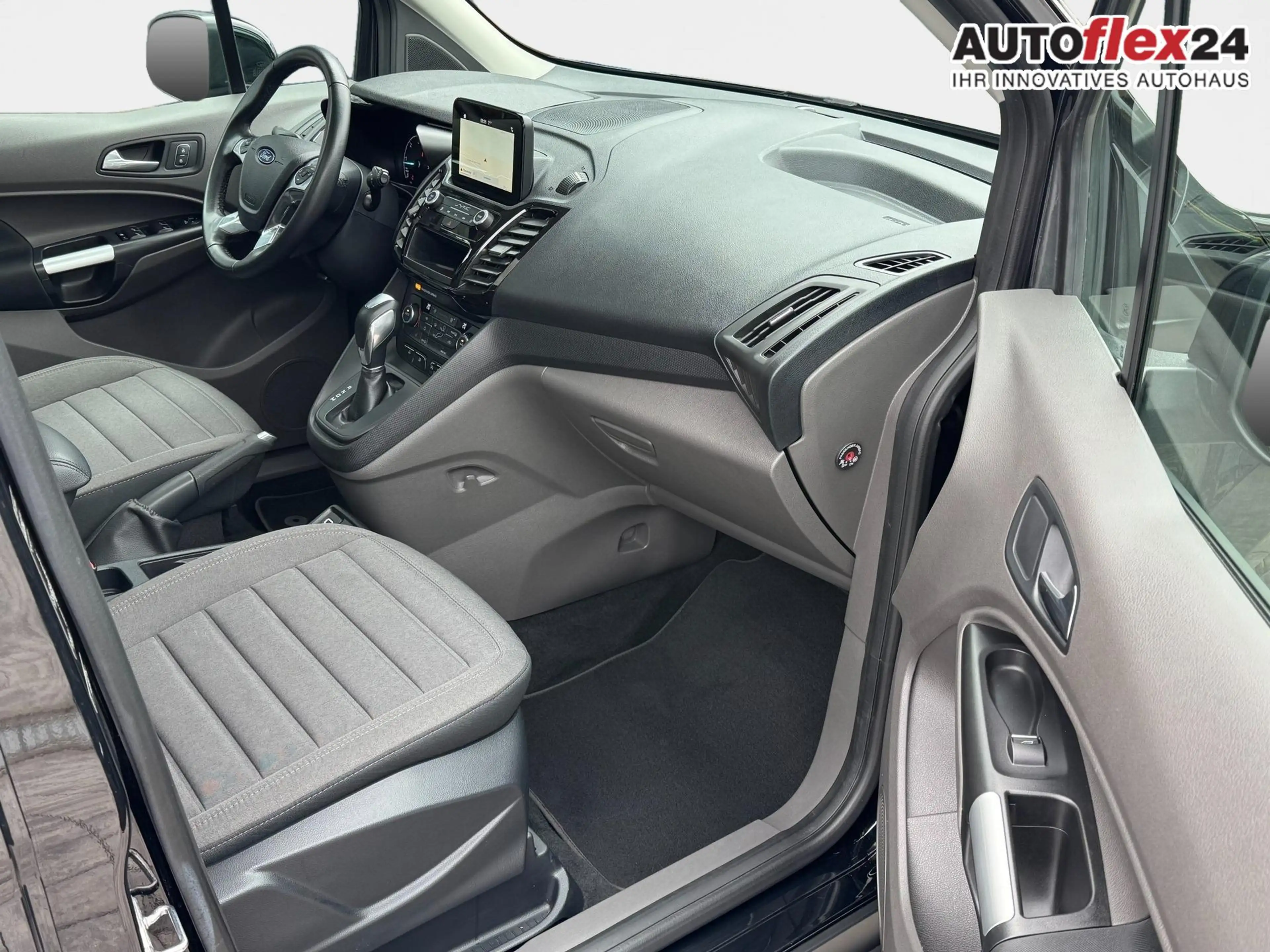 Ford Grand Tourneo 1,5 TDCI AT Titanium ACC Navi PDC AHK Pano 88 k... — photo 10