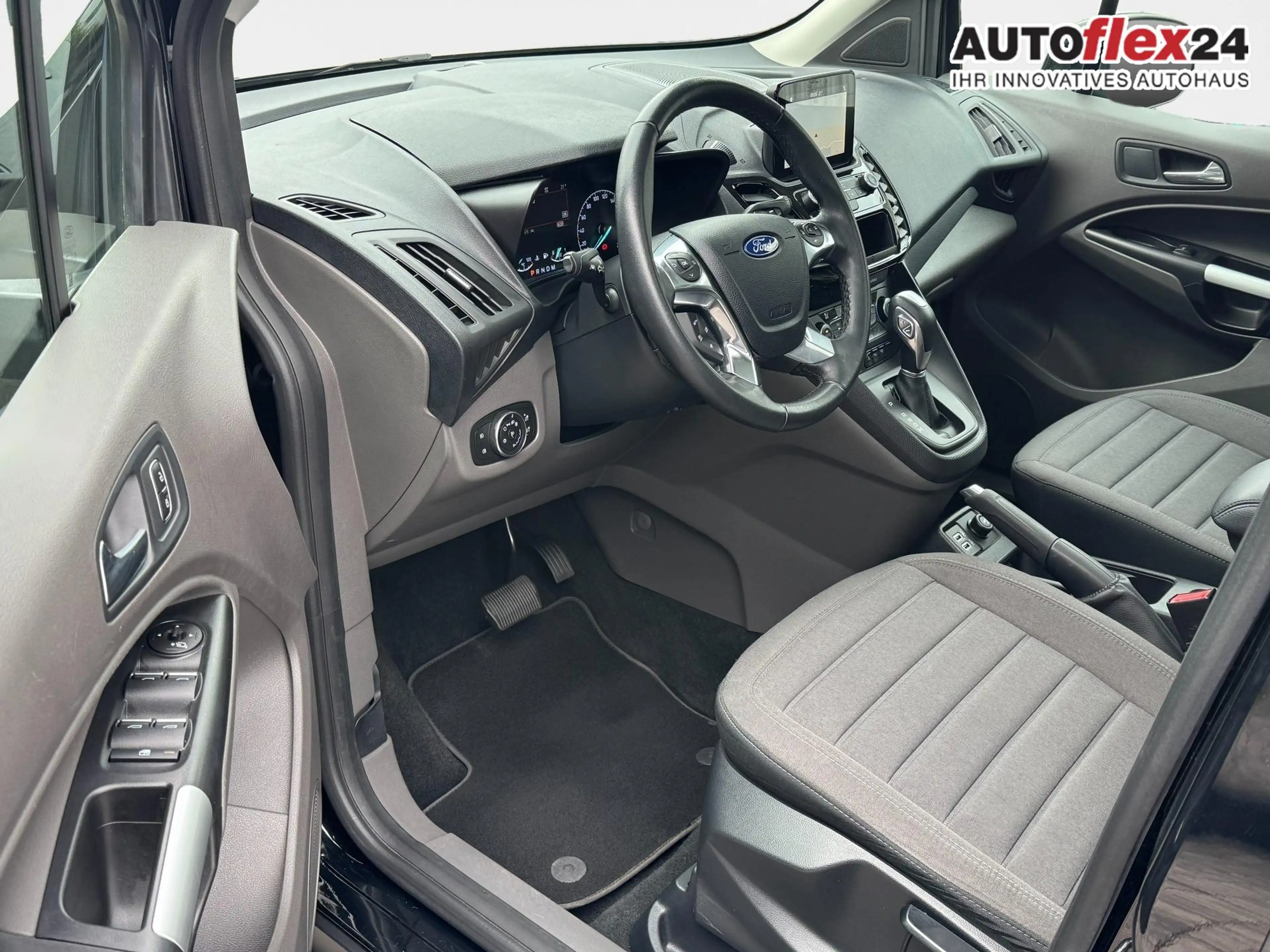 Ford Grand Tourneo 1,5 TDCI AT Titanium ACC Navi PDC AHK Pano 88 k... — photo 12