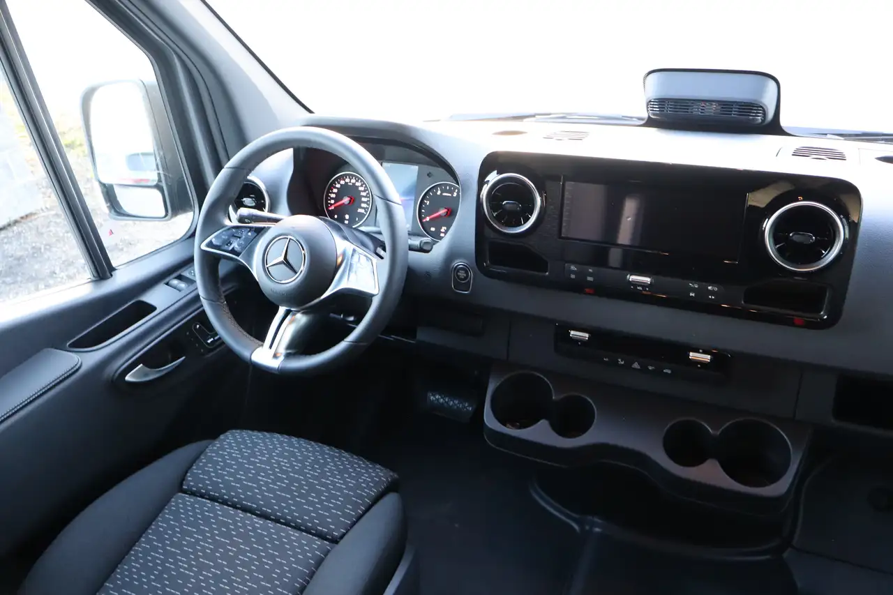 Mercedes-Benz Sprinter снимка Mercedes-Benz Sprinter