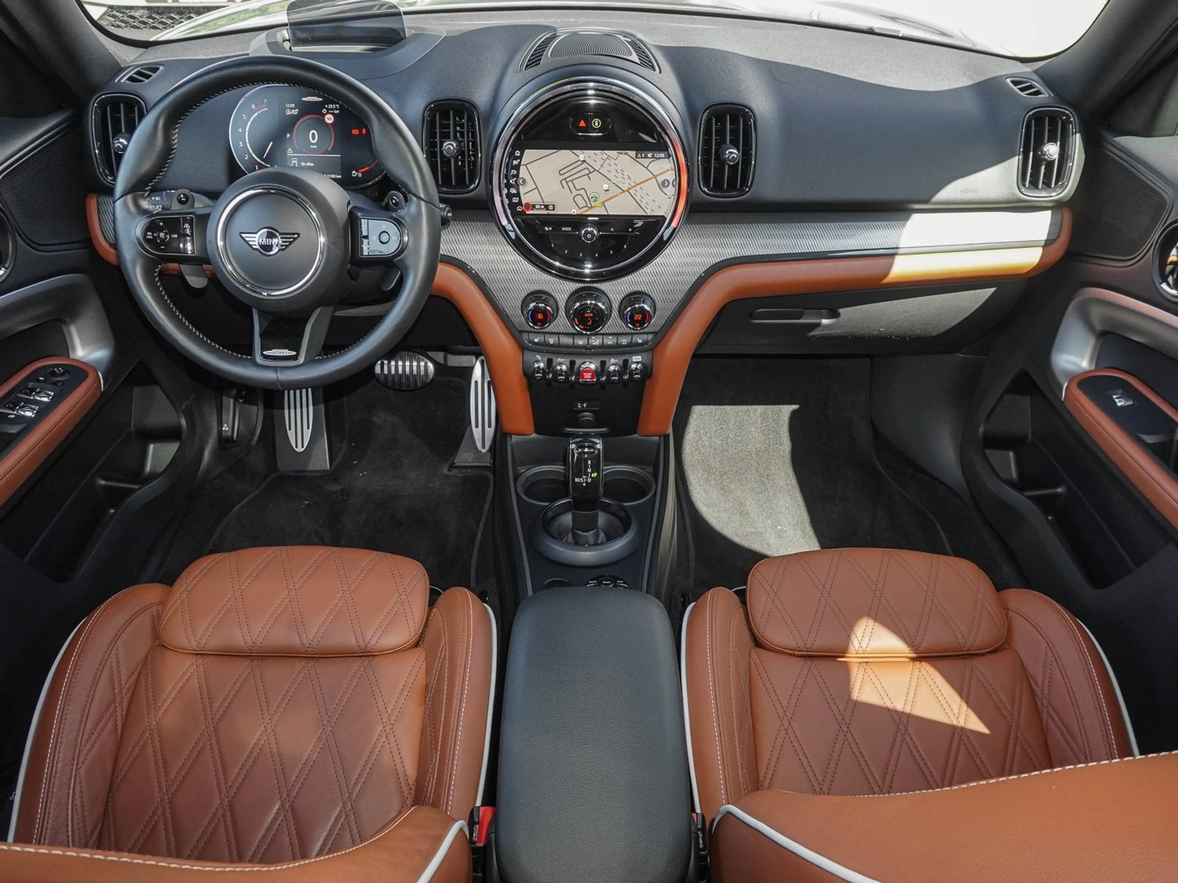 MINI John Cooper Works Countryman John Cooper Works AL HUD PANO ACC RFK NAVI LED — photo 9
