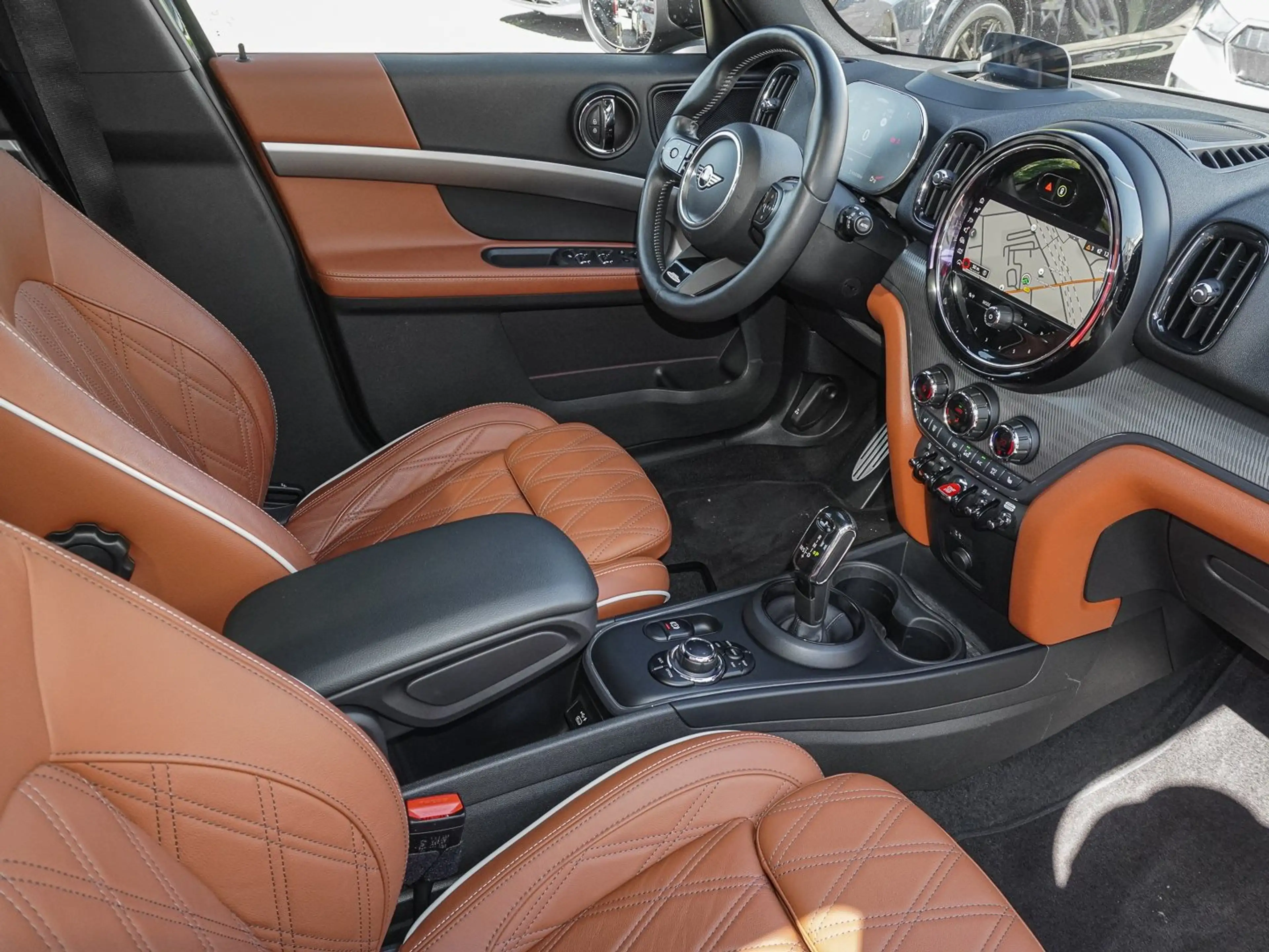 MINI John Cooper Works Countryman John Cooper Works AL HUD PANO ACC RFK NAVI LED — photo 7