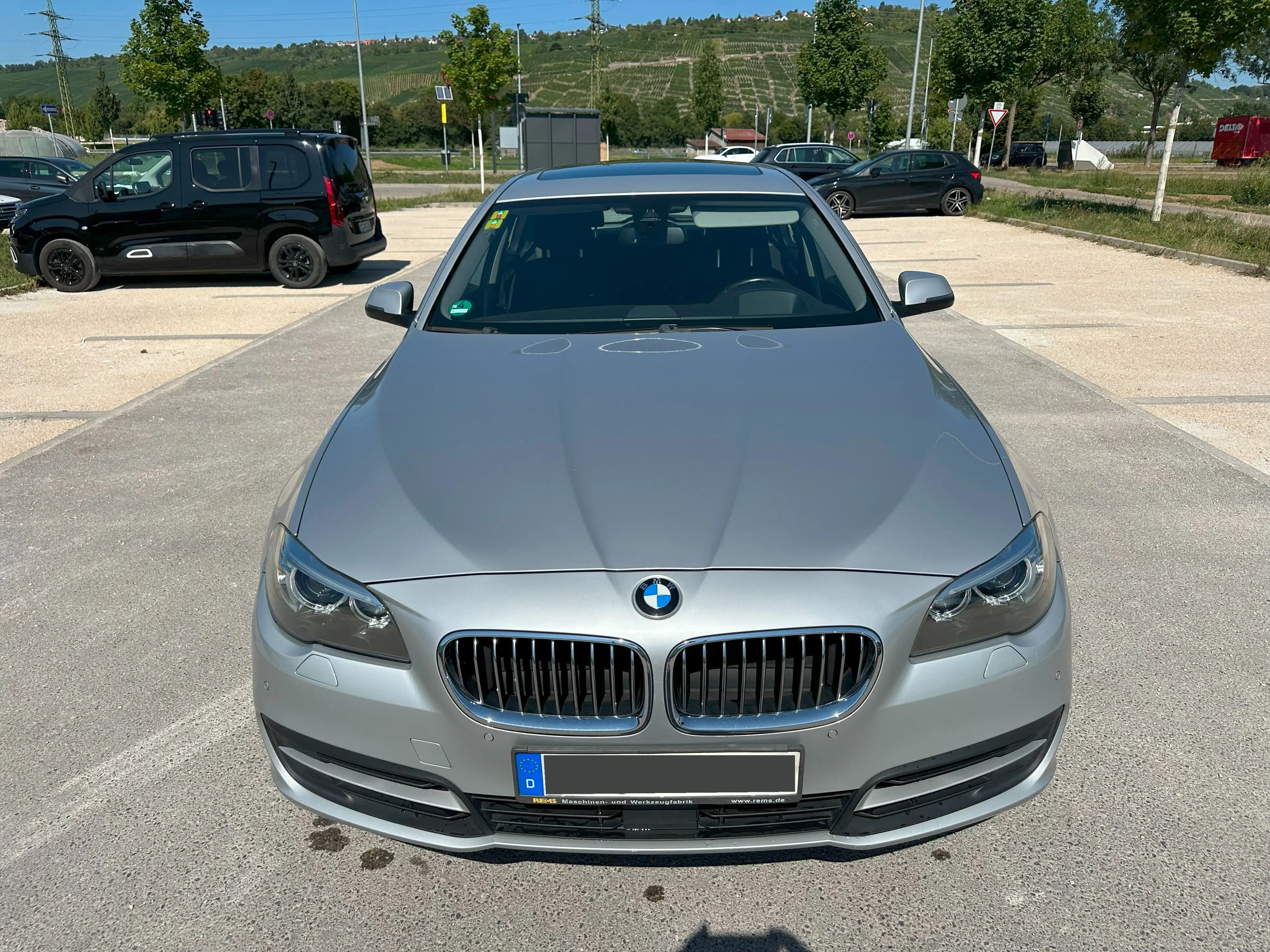 BMW 525 525d xDrive Head-Up Abstandtempom. Pano. — photo 7