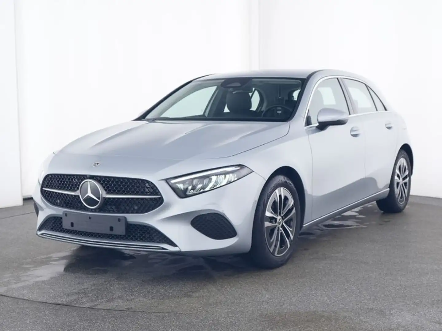Mercedes-Benz A 180 Progressive Line+MBUX+Navi-Pr.+LED+Kam+PDC Zilver - 2