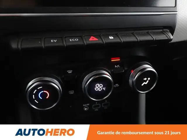 Renault Clio view 23