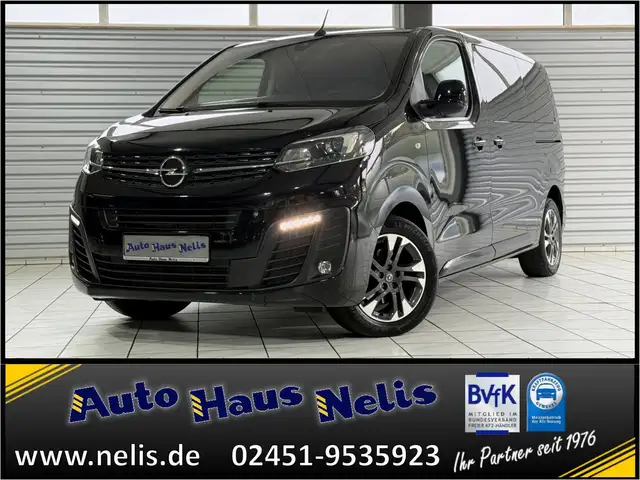 Opel Zafira main image