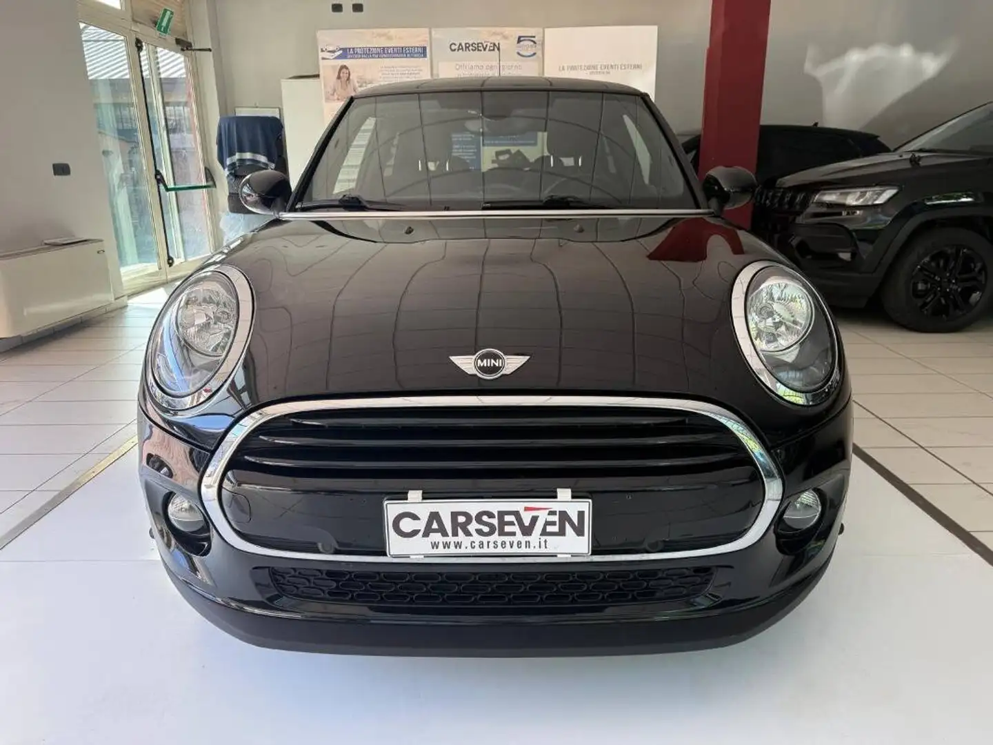 MINI Cooper D 1.5 Cooper D Hype auto Zwart - 2