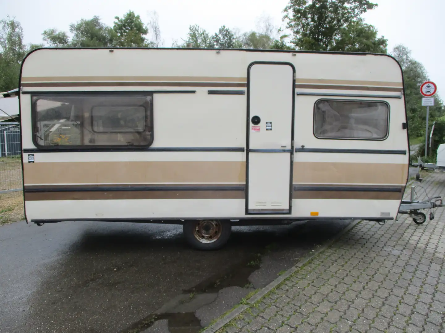 Dethleffs Motorradtransporter, www.billigwohnwagen. de - 2
