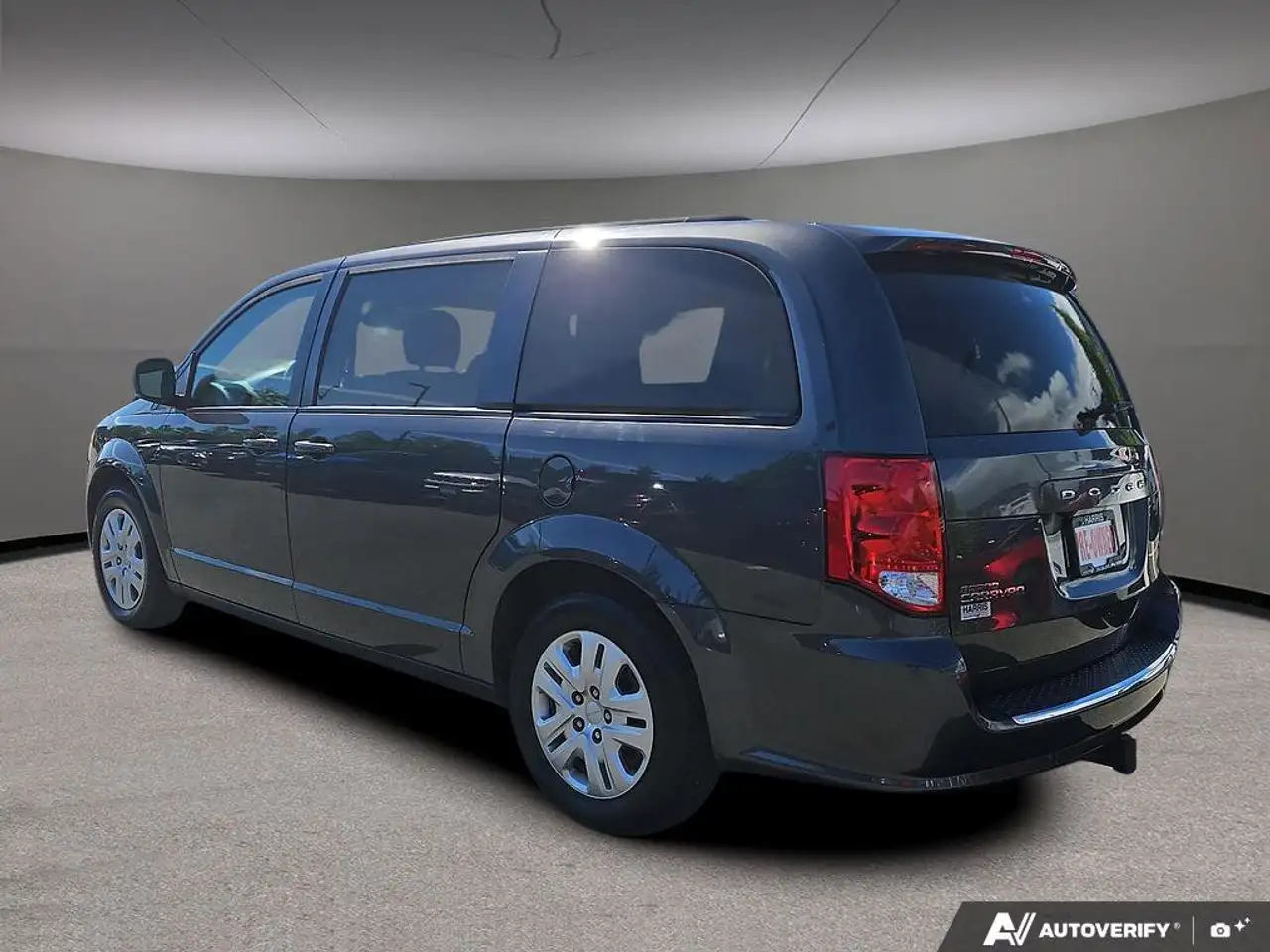 Dodge Grand Caravan снимка Dodge Grand Caravan