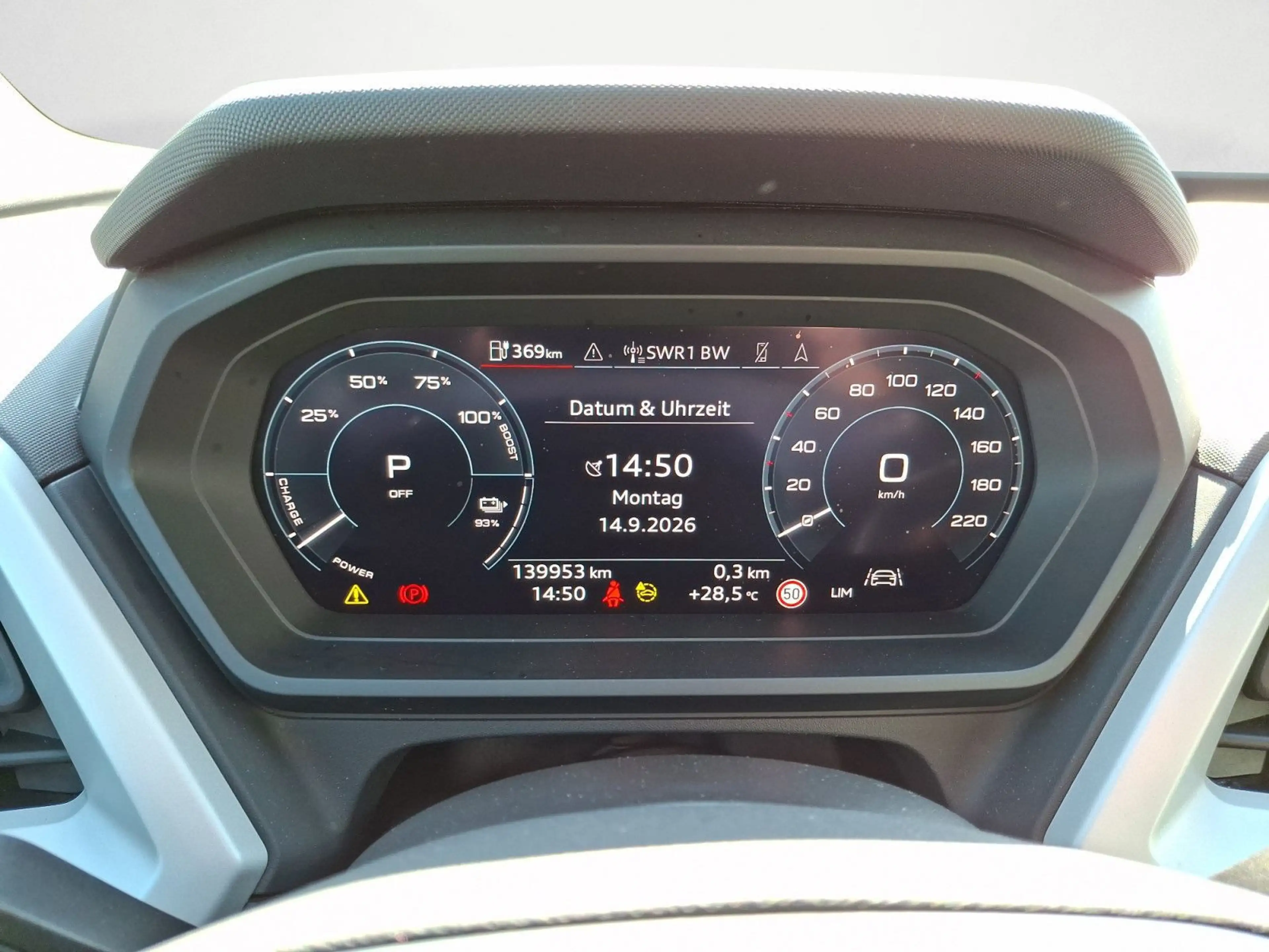 Audi Q4 e-tron Q4 50 e-tron quattro advanced AHK Navi connect S — photo 11