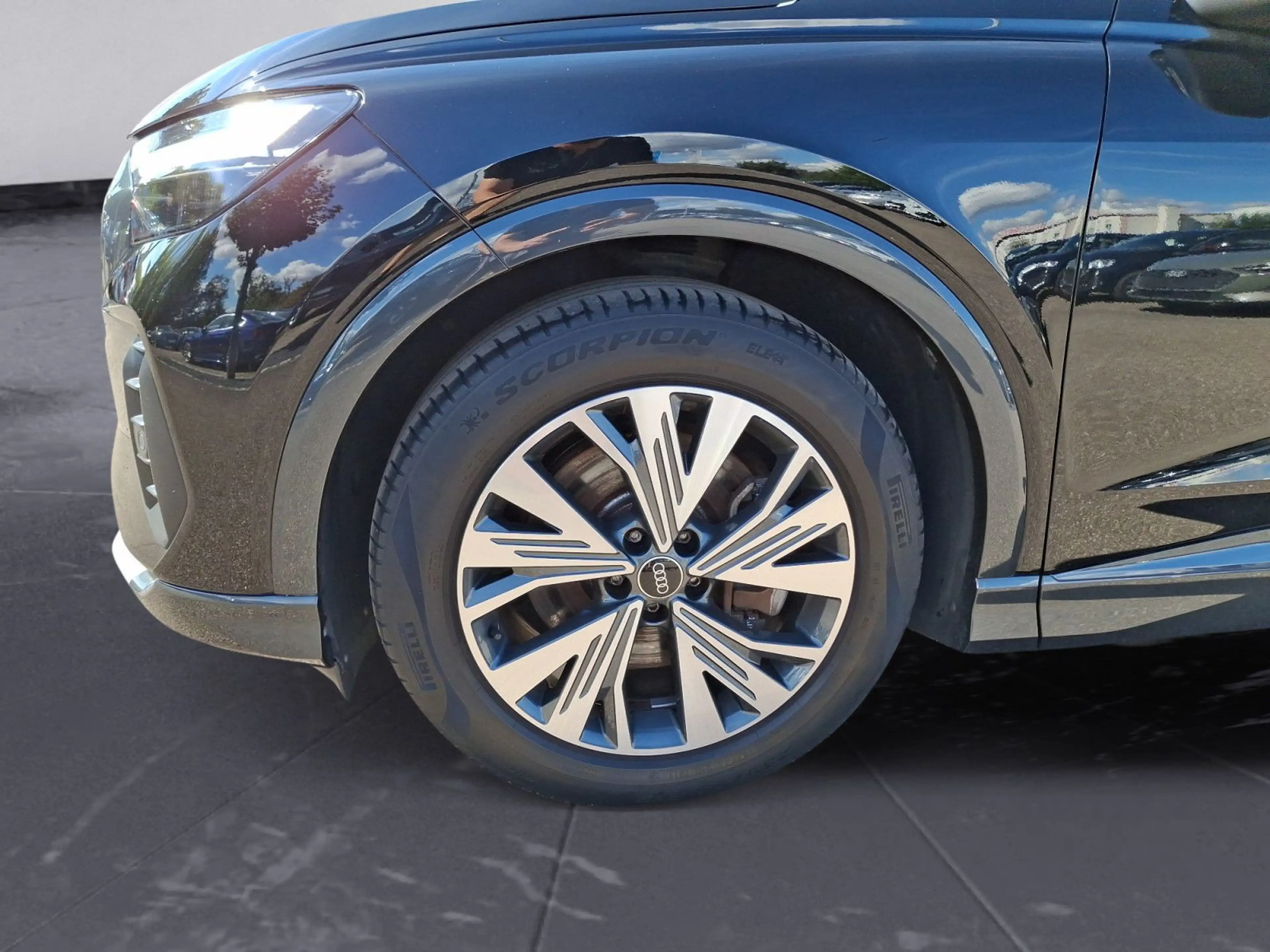 Audi Q4 e-tron Q4 50 e-tron quattro advanced AHK Navi connect S — photo 7