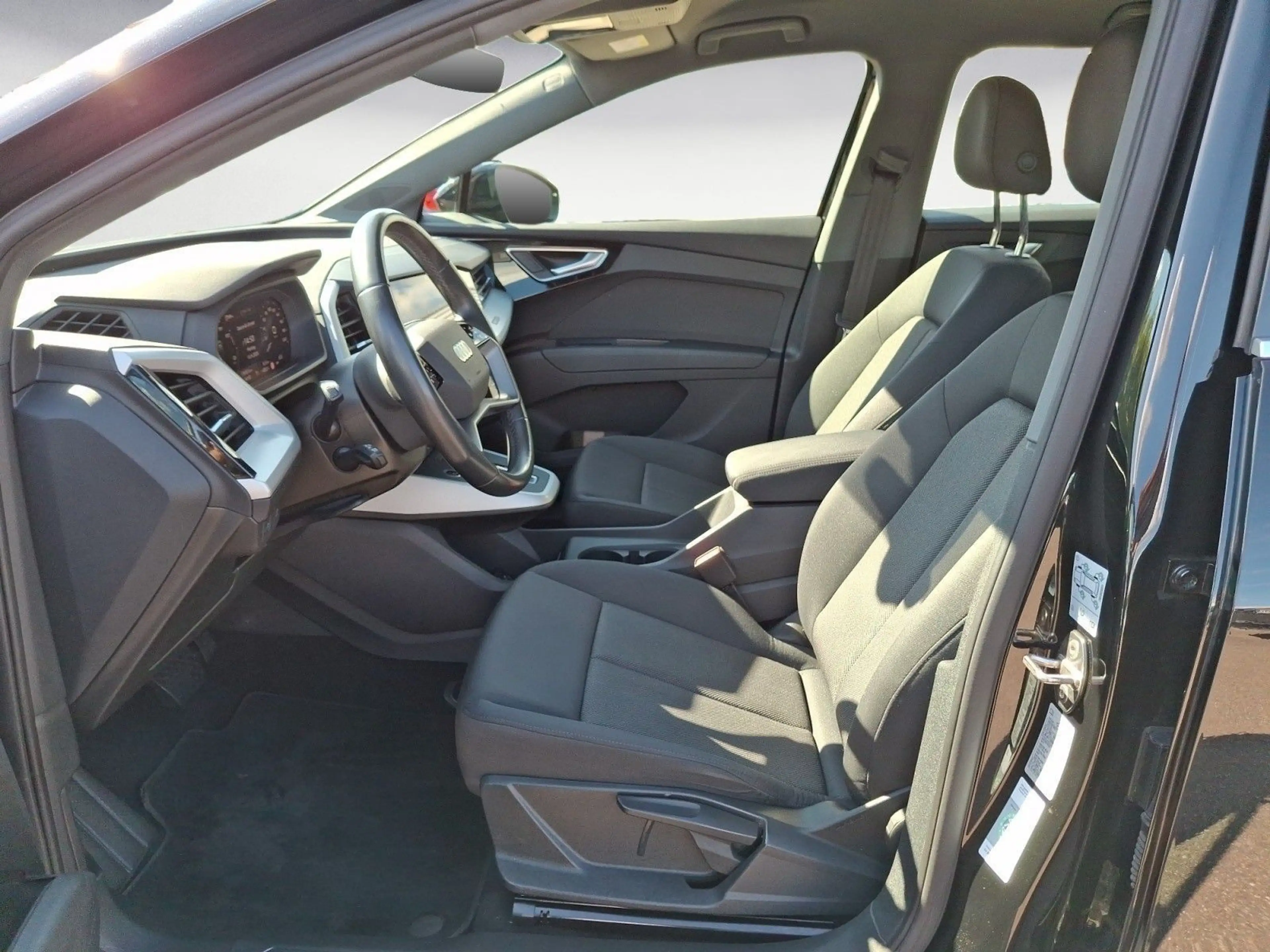 Audi Q4 e-tron Q4 50 e-tron quattro advanced AHK Navi connect S — photo 10