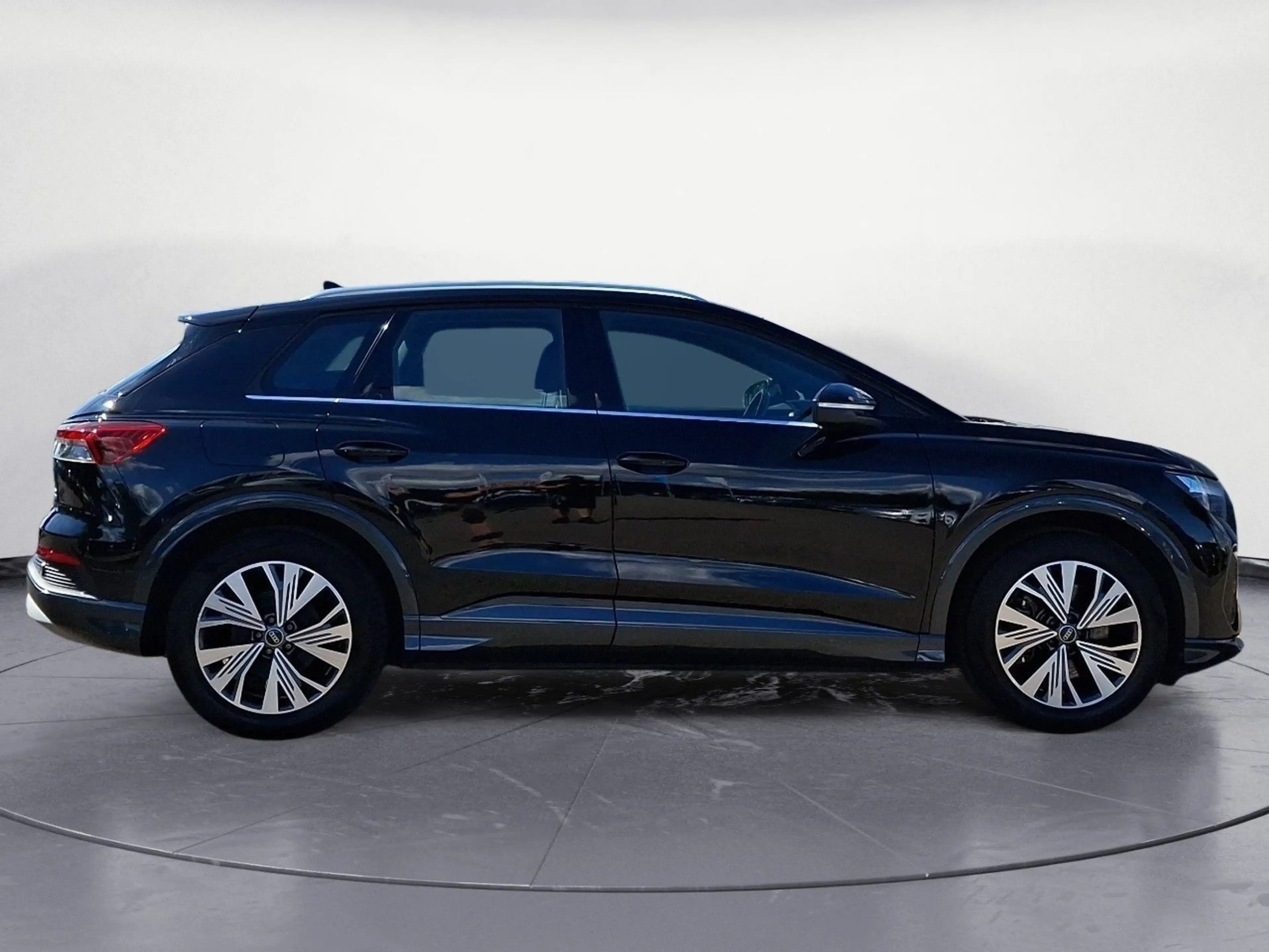 Audi Q4 e-tron Q4 50 e-tron quattro advanced AHK Navi connect S — photo 6