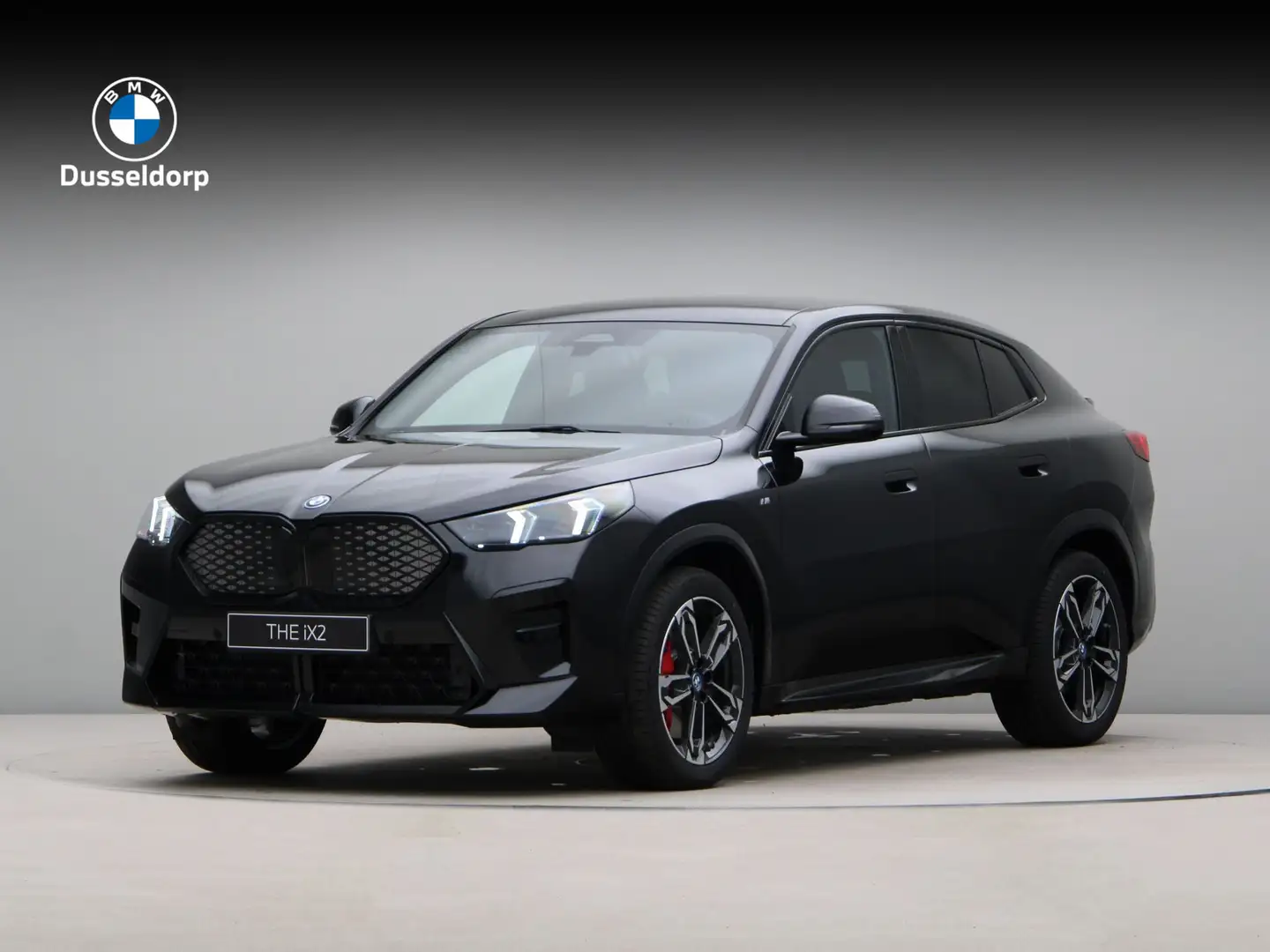 BMW iX2 eDrive20 67 kWh Zwart - 1